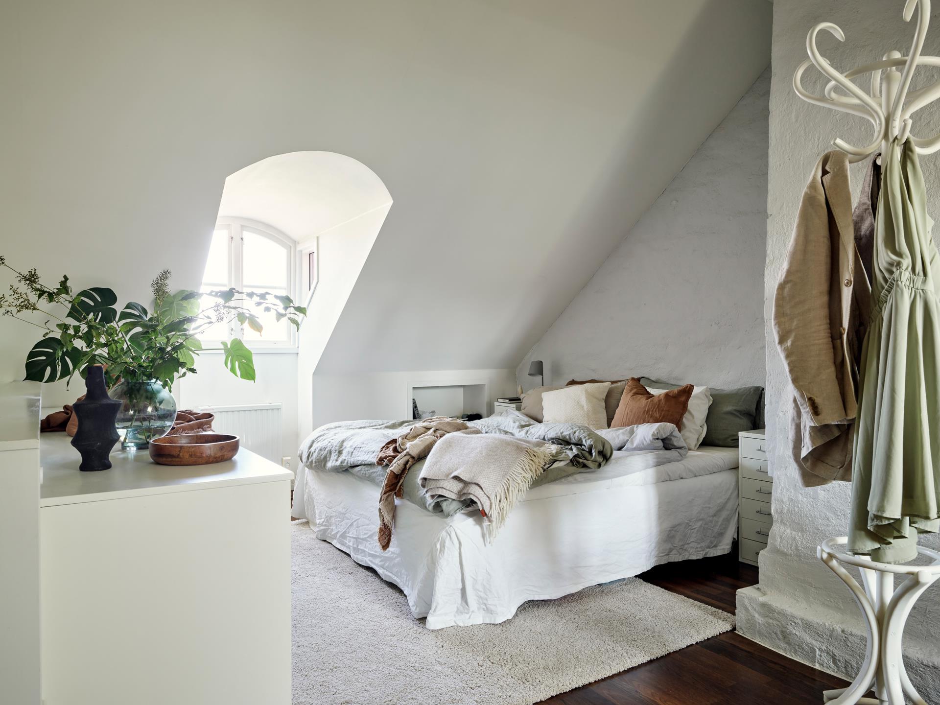 chambre mansardée duplex de 60m2 décoration scandinave