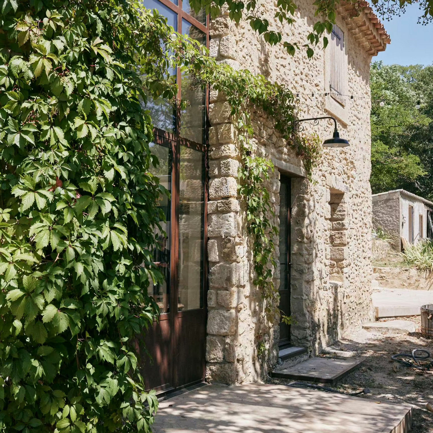 maison en pierres Avignon décorée par Alinea