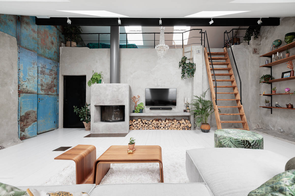 salon couleur béton avec cheminée décoration contemporaine