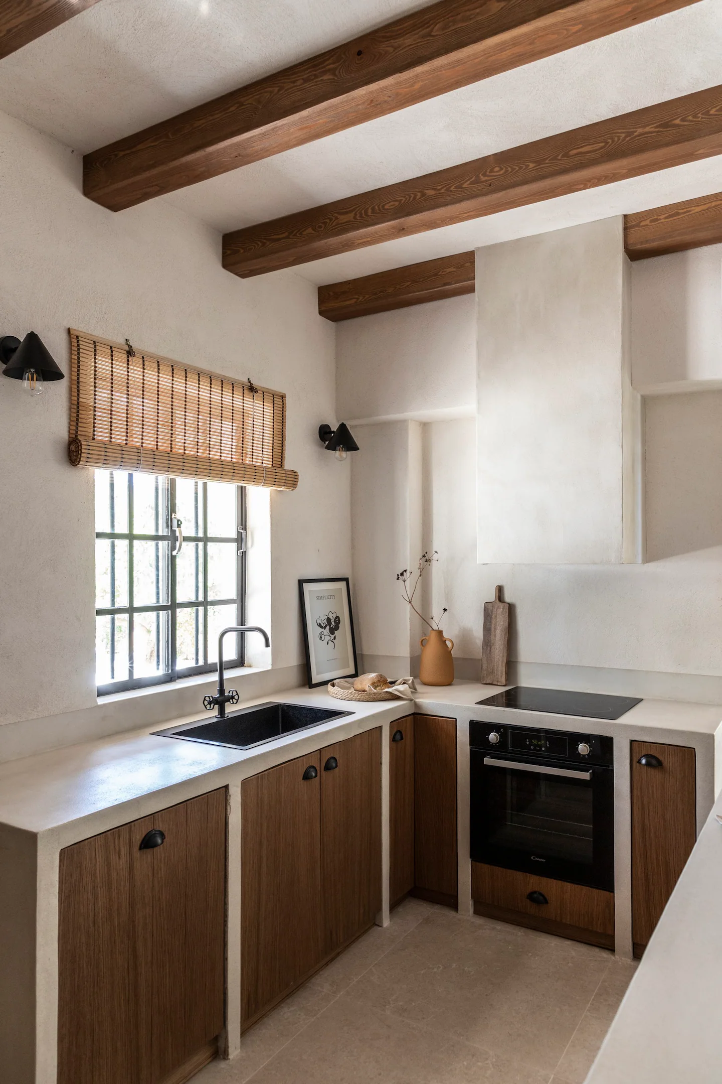 cuisine bois décoration naturelle maison en Grèce