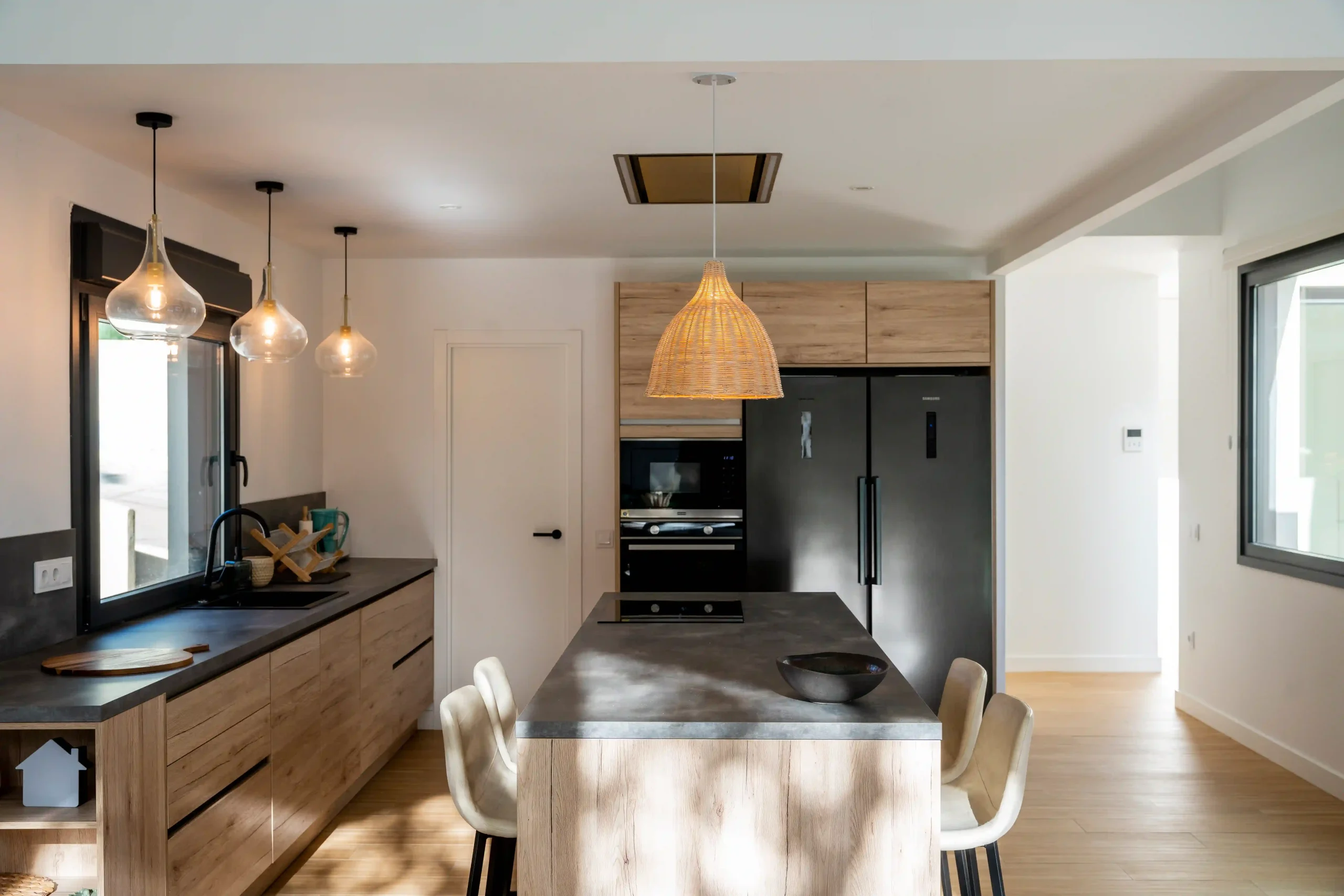 cuisine design bois et noir The Concrete Home cuisine design bois et noir The Concrete Home