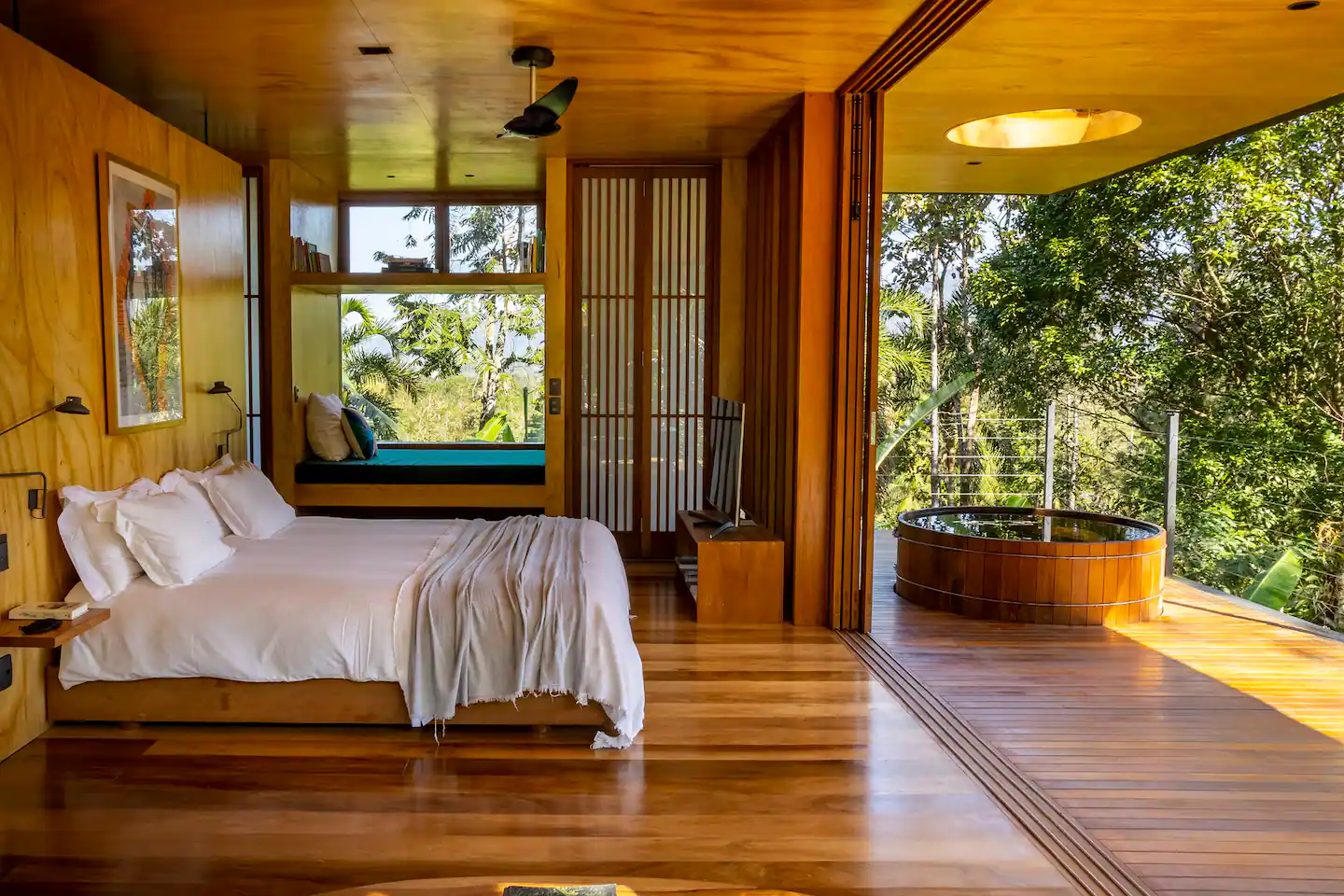 chambre avec terrasse et baie vitrée chambre avec terrasse et baie vitrée