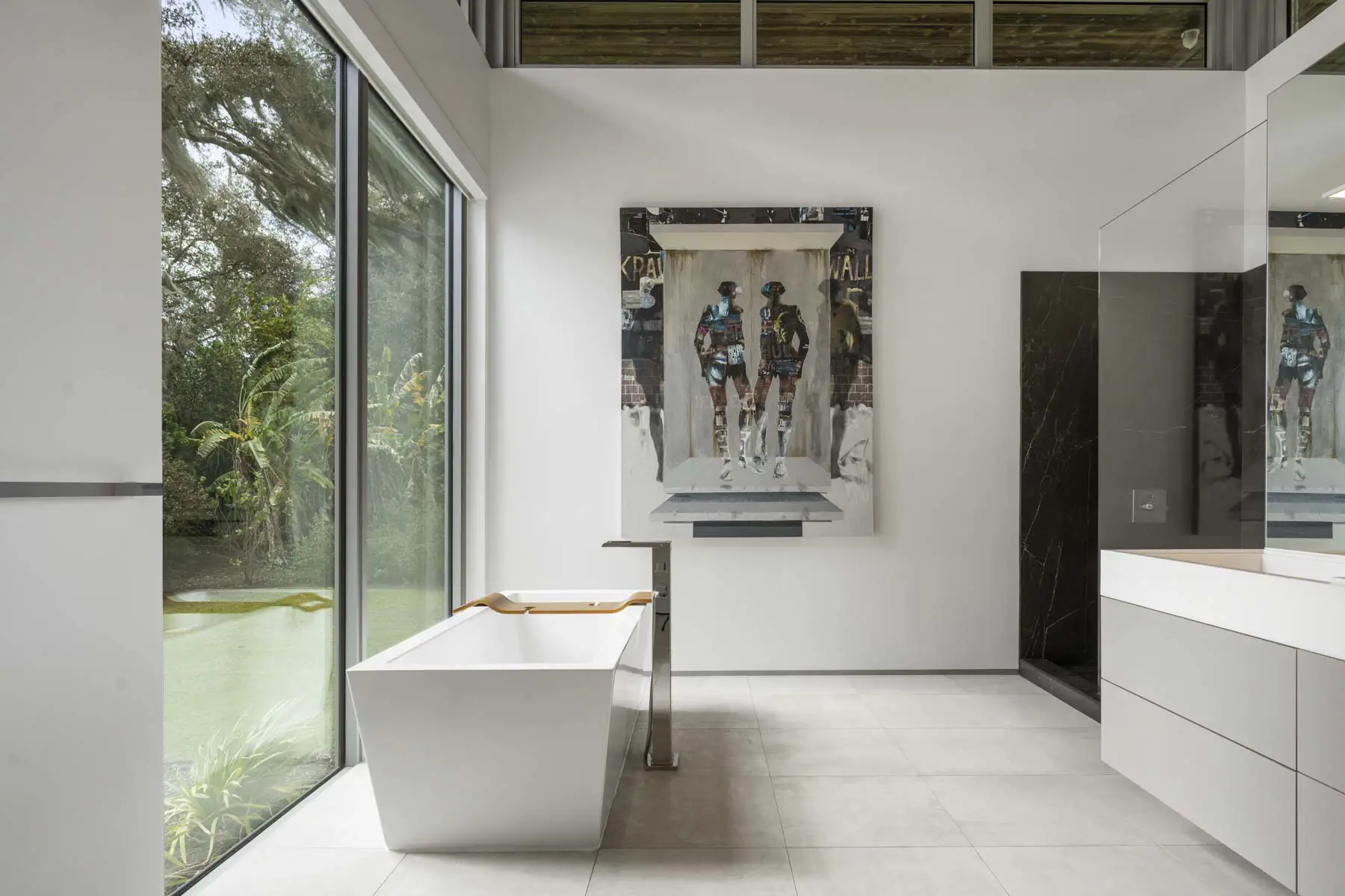 salle de bain design avec baies vitrées maison contemporaine