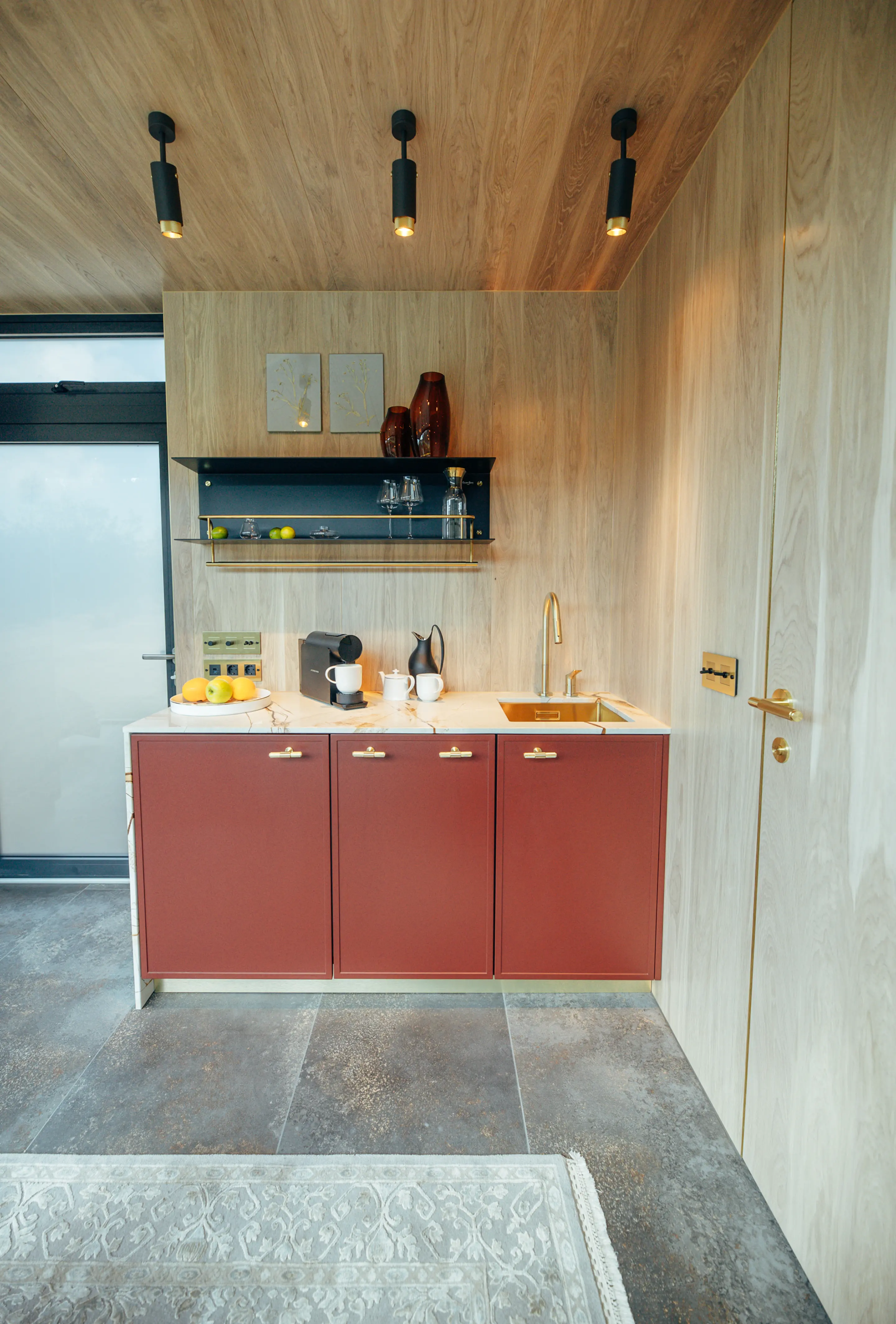 kitchenette couleur corail ÖÖD Golden House kitchenette couleur corail ÖÖD Golden House