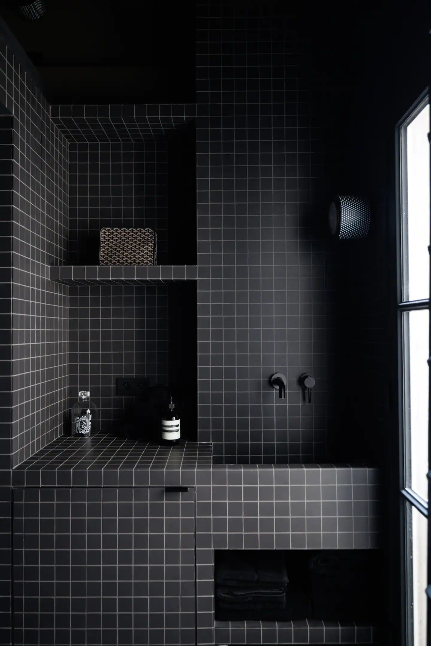 salle de bain design carrelage noir salle de bain design carrelage noir
