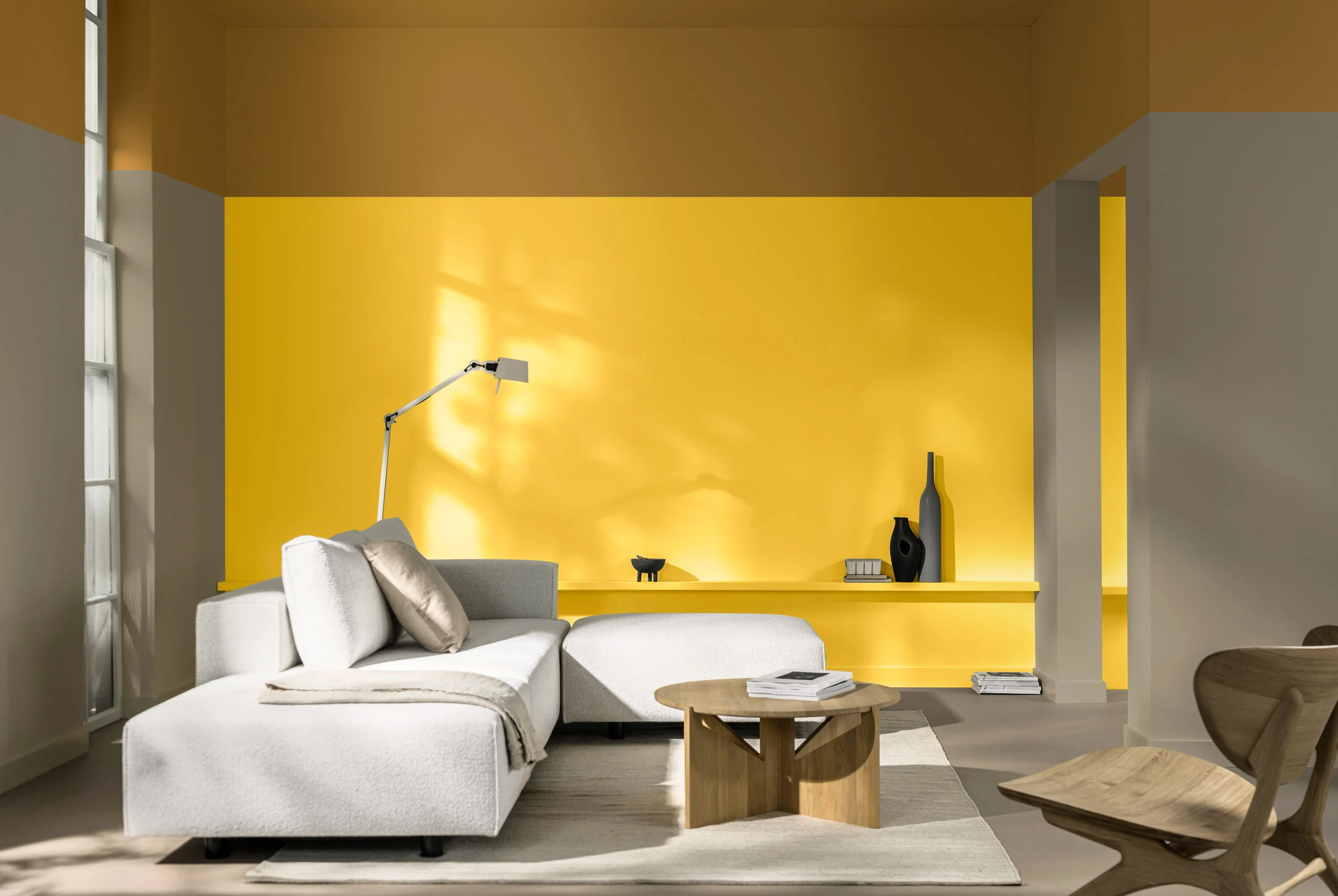salon design mur jaune Eclat de Joie Dulux valentine couleur de l'année 2025