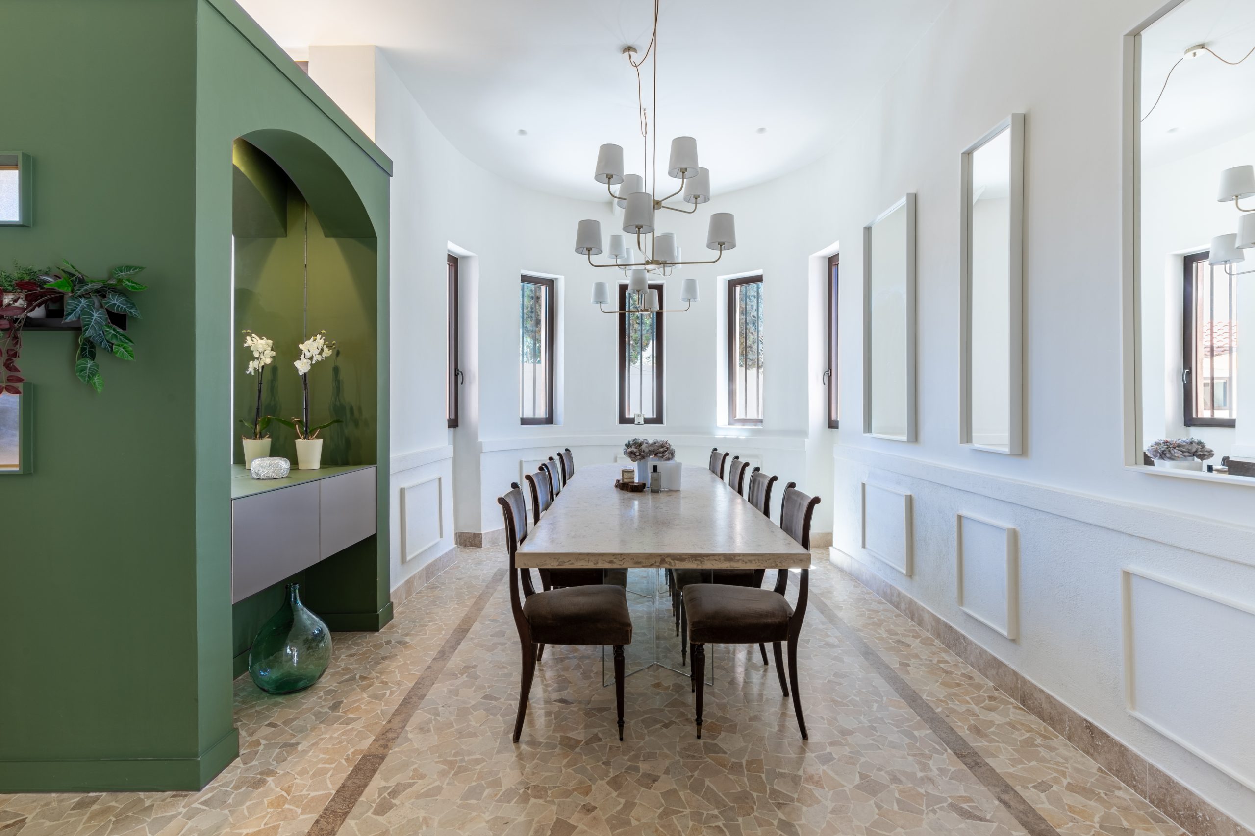salle à manger mur vert