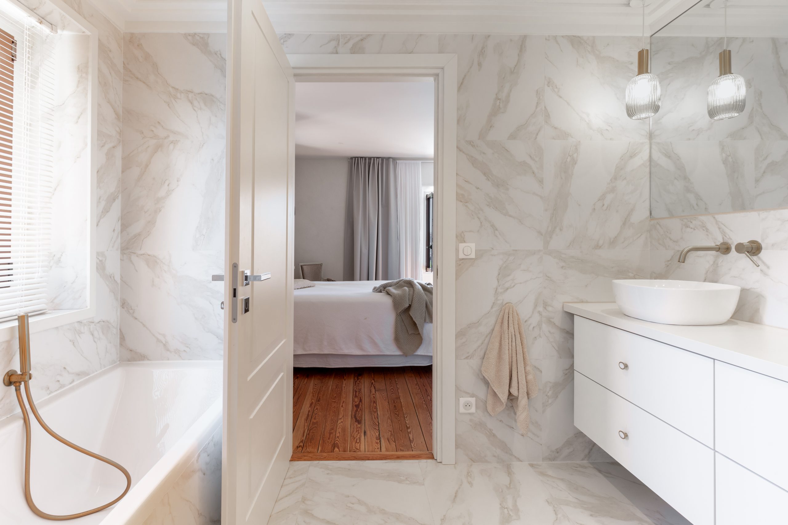 chambre avec salle de bain décoration contemporaine