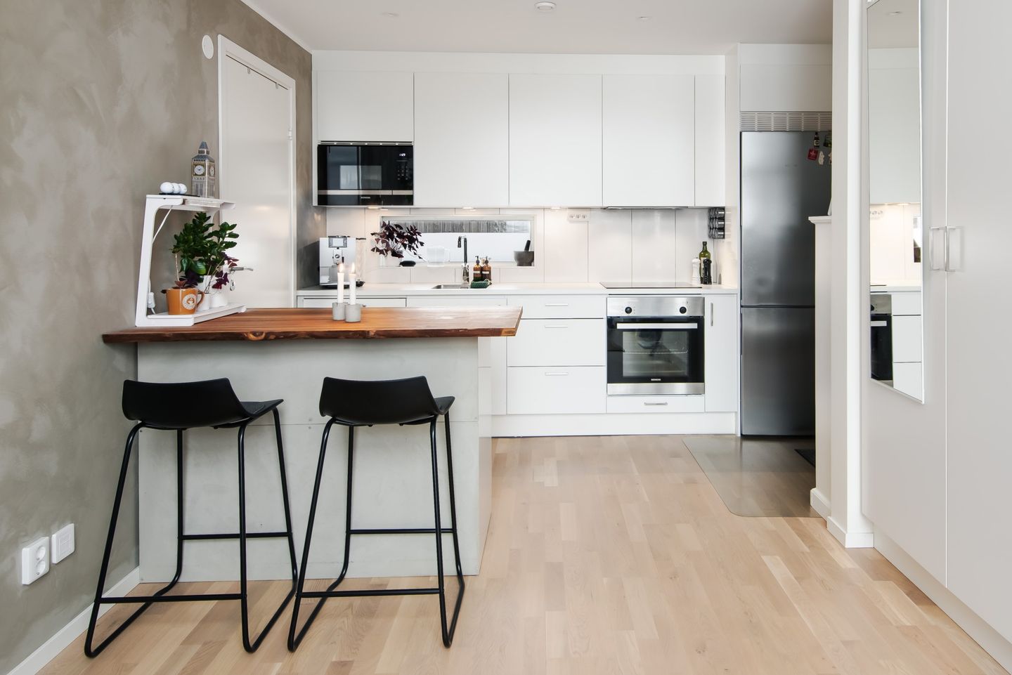 cuisine ouverte blanche petite maison 37m2