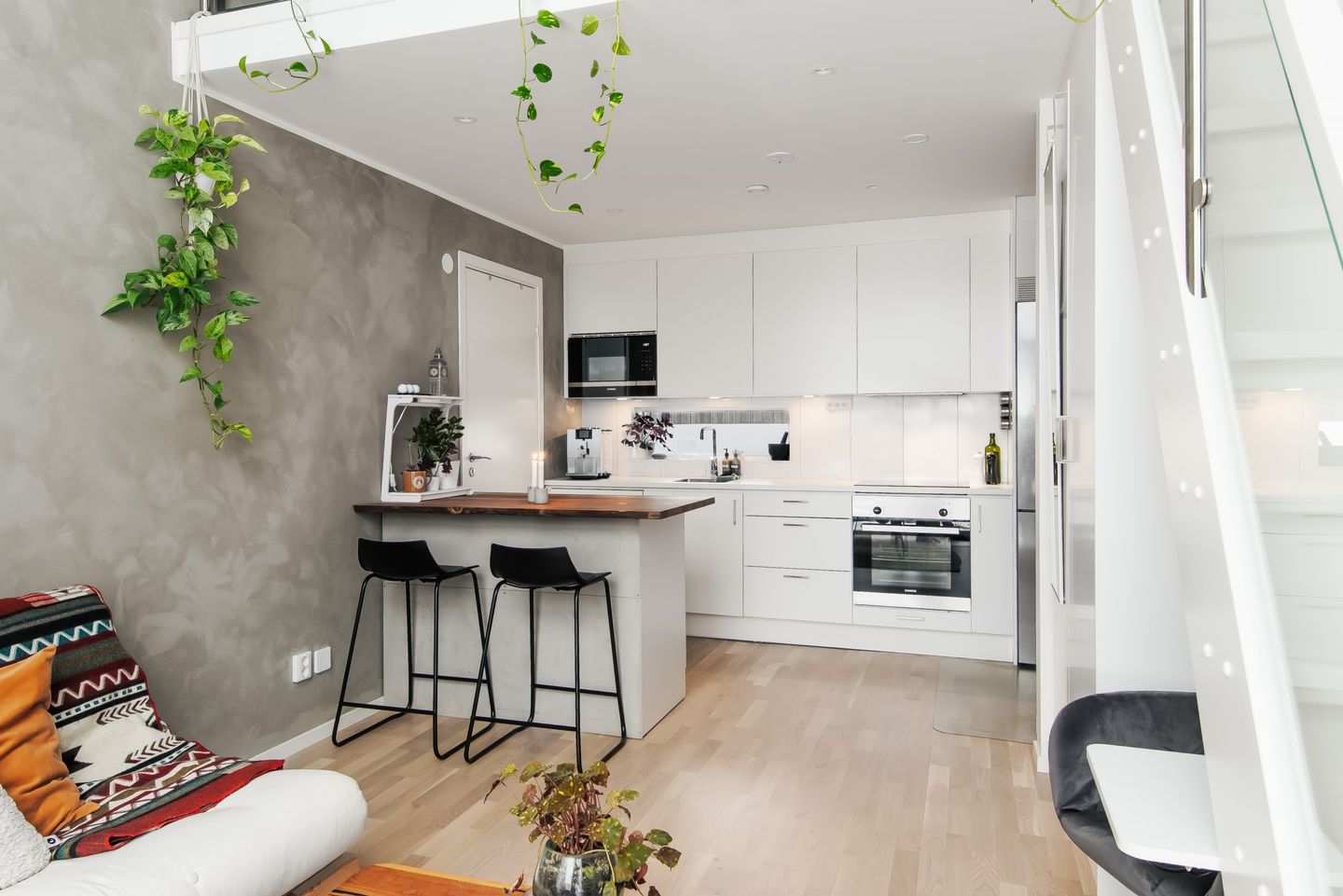 cuisine ouverte blanche petite maison 37m2