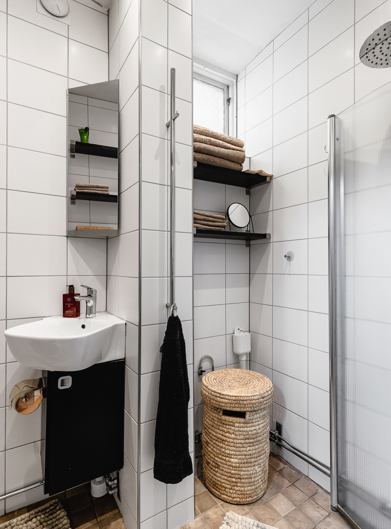 salle d'eau blanche