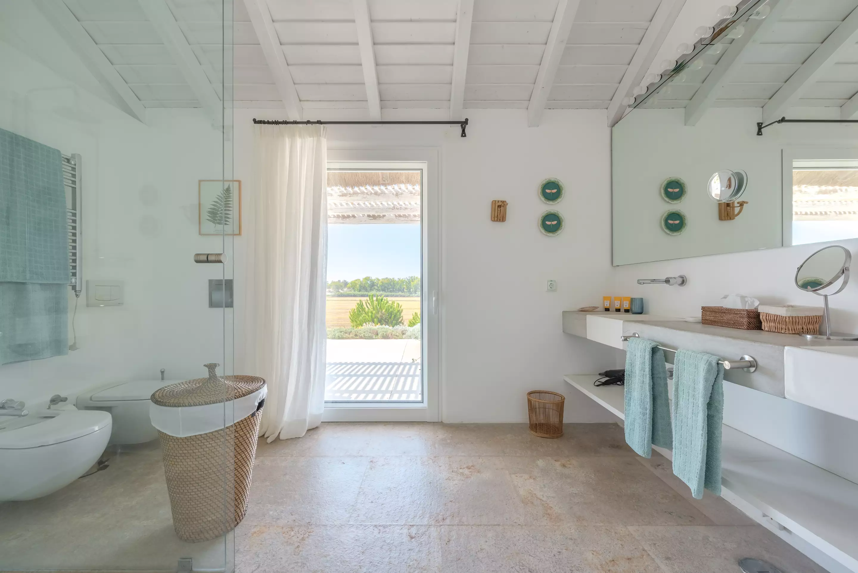 salle de bain avec baie vitrée salle de bain avec baie vitrée