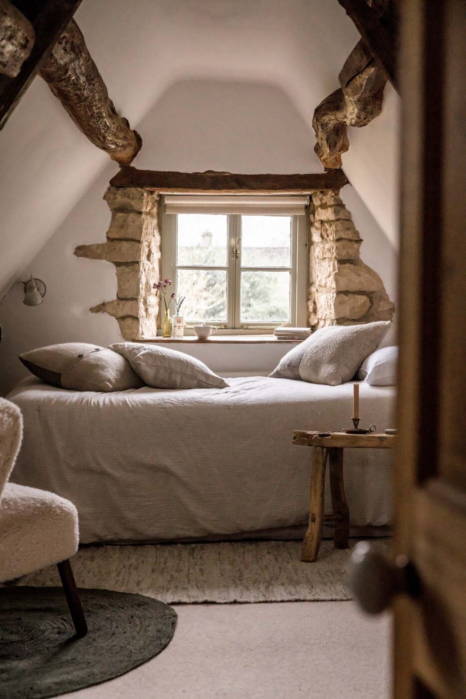 chambre mansardée maison anglaise ancienne The Collector chambre mansardée maison anglaise ancienne The Collector's House