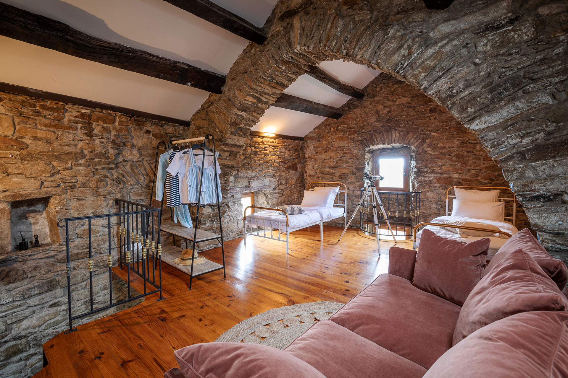 chambre à deux lits maison en pierres Mas de la Costete chambre à deux lits maison en pierres Mas de la Costete