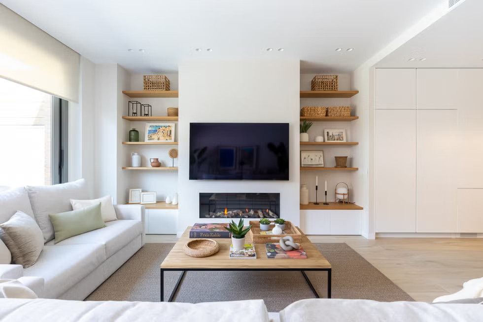 salon avec cheminée décoration contemporaine