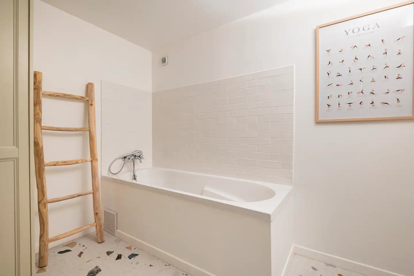salle de bain blanche maison bassin d salle de bain blanche maison bassin d'Arcachon