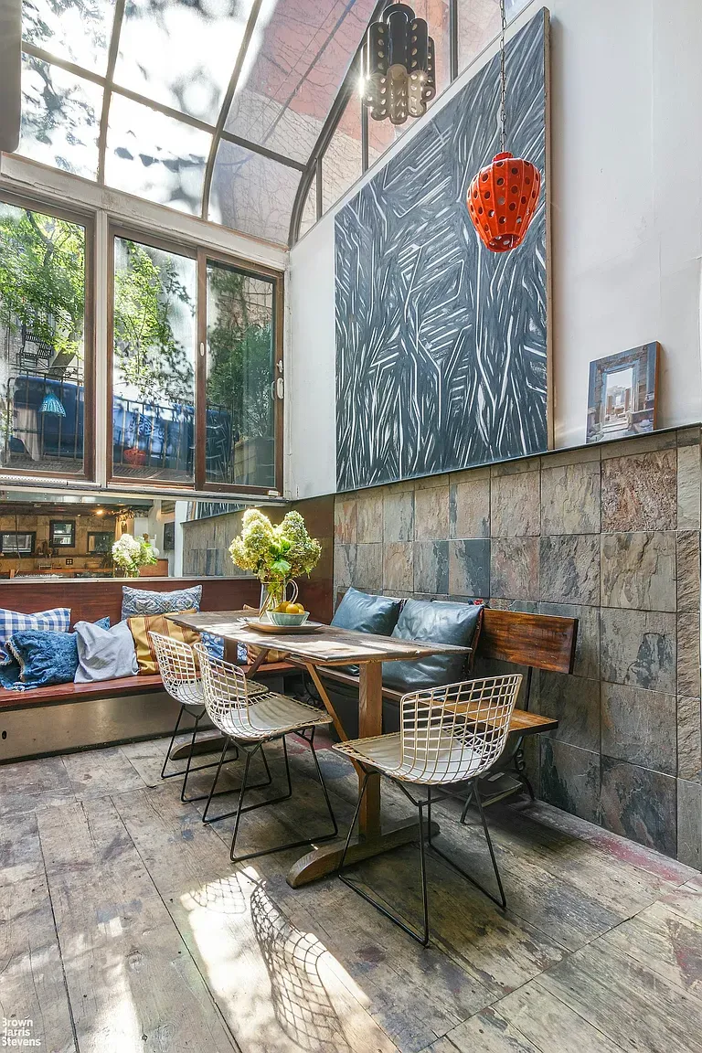 salle à manger avec verrière d salle à manger avec verrière d'atelier maison de ville New York