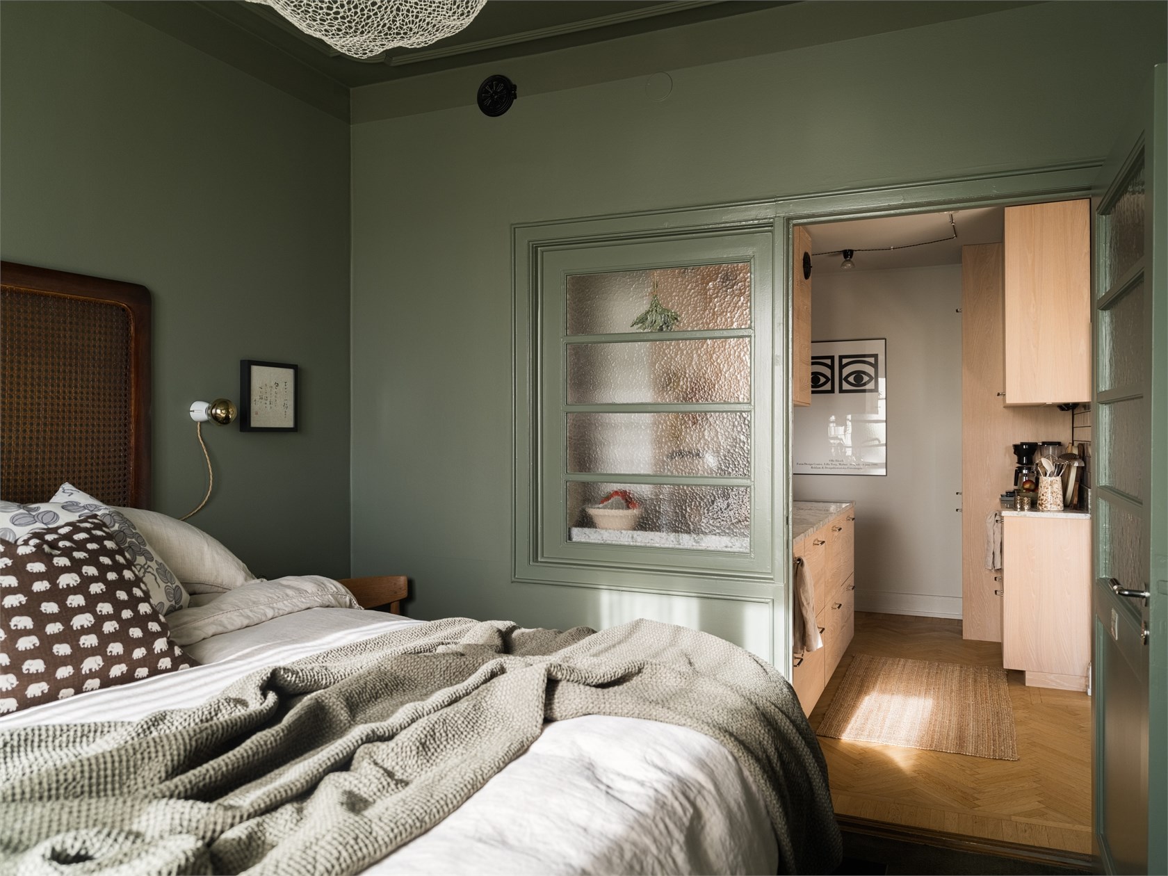 chambre murs verts