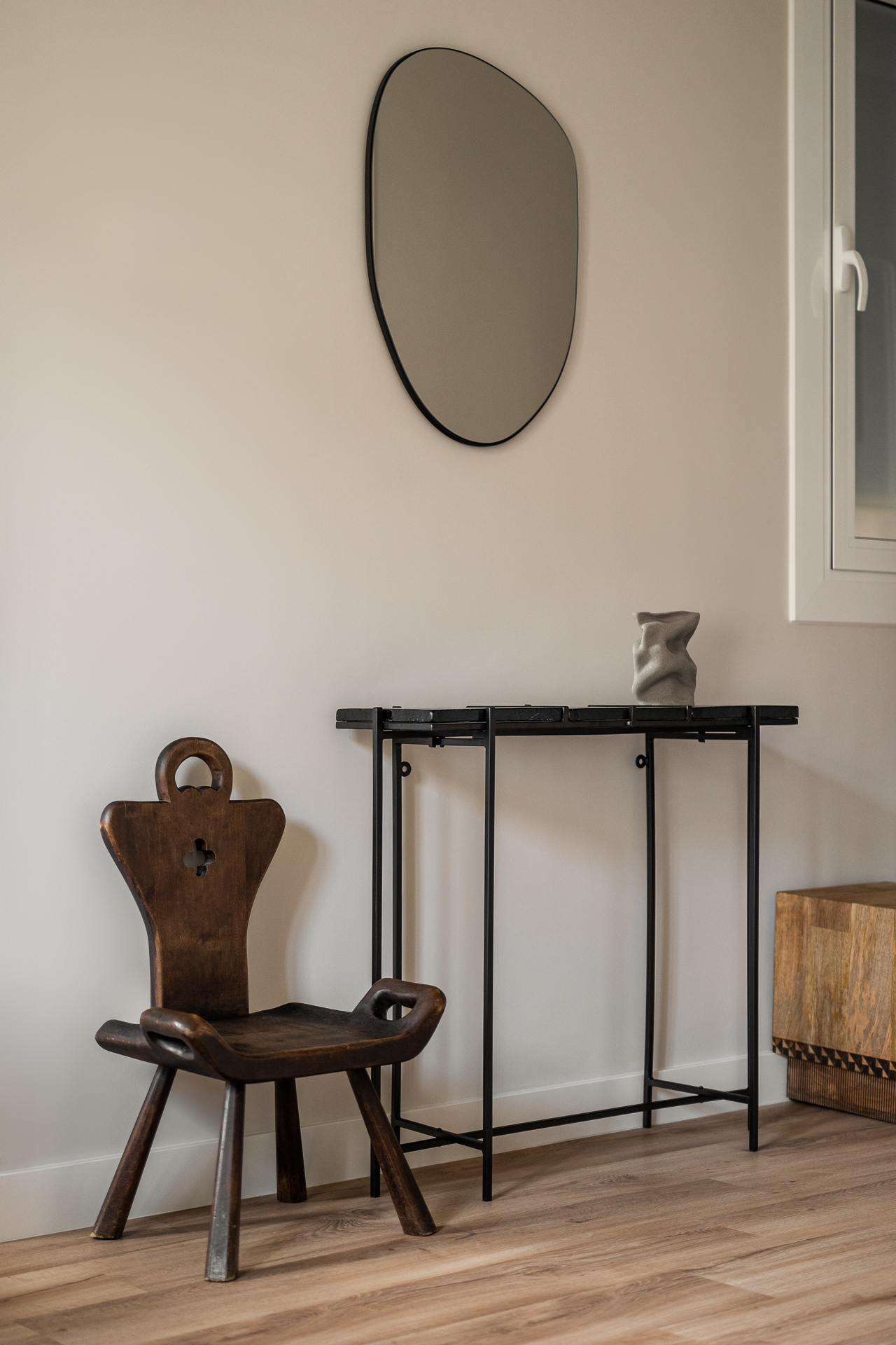 entrée avec console et miroir entrée avec console et miroir