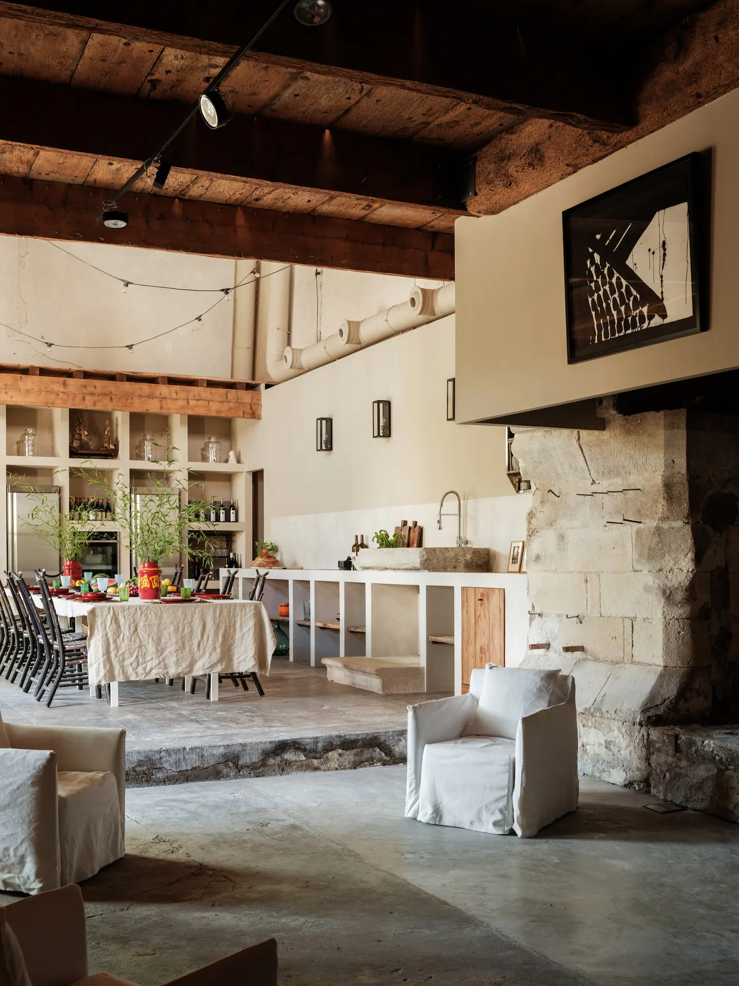 salon et cuisine maison ancienne Provence la Bastide des Chardons