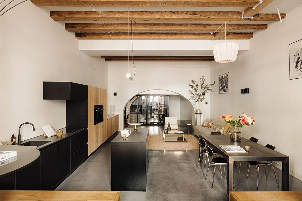 cuisine ouverte et salle à manger appartement rénové 155m2 décoration contemporaine