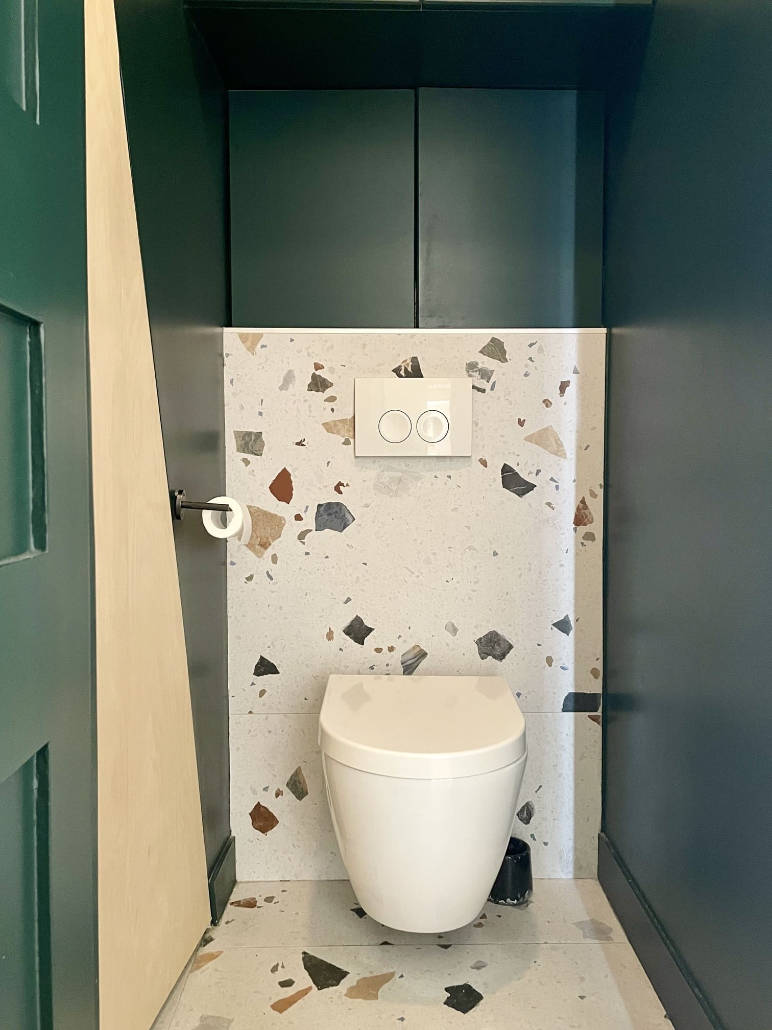 toilettes rénovation par Happy Pog Charlotte Gille toilettes rénovation par Happy Pog Charlotte Gille