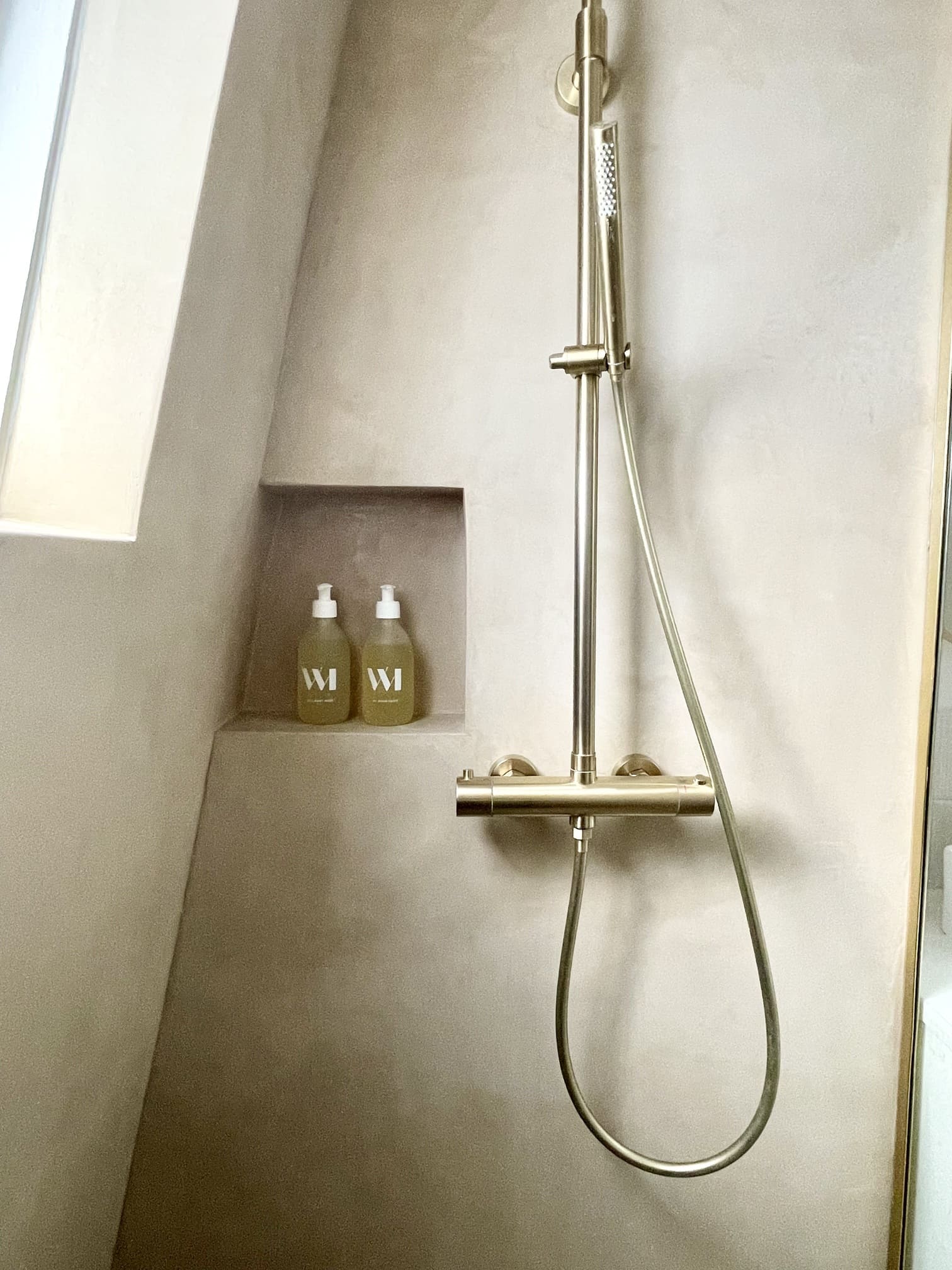 douche enduit mural rénovation par Happy Pog Charlotte Gille douche enduit mural rénovation par Happy Pog Charlotte Gille