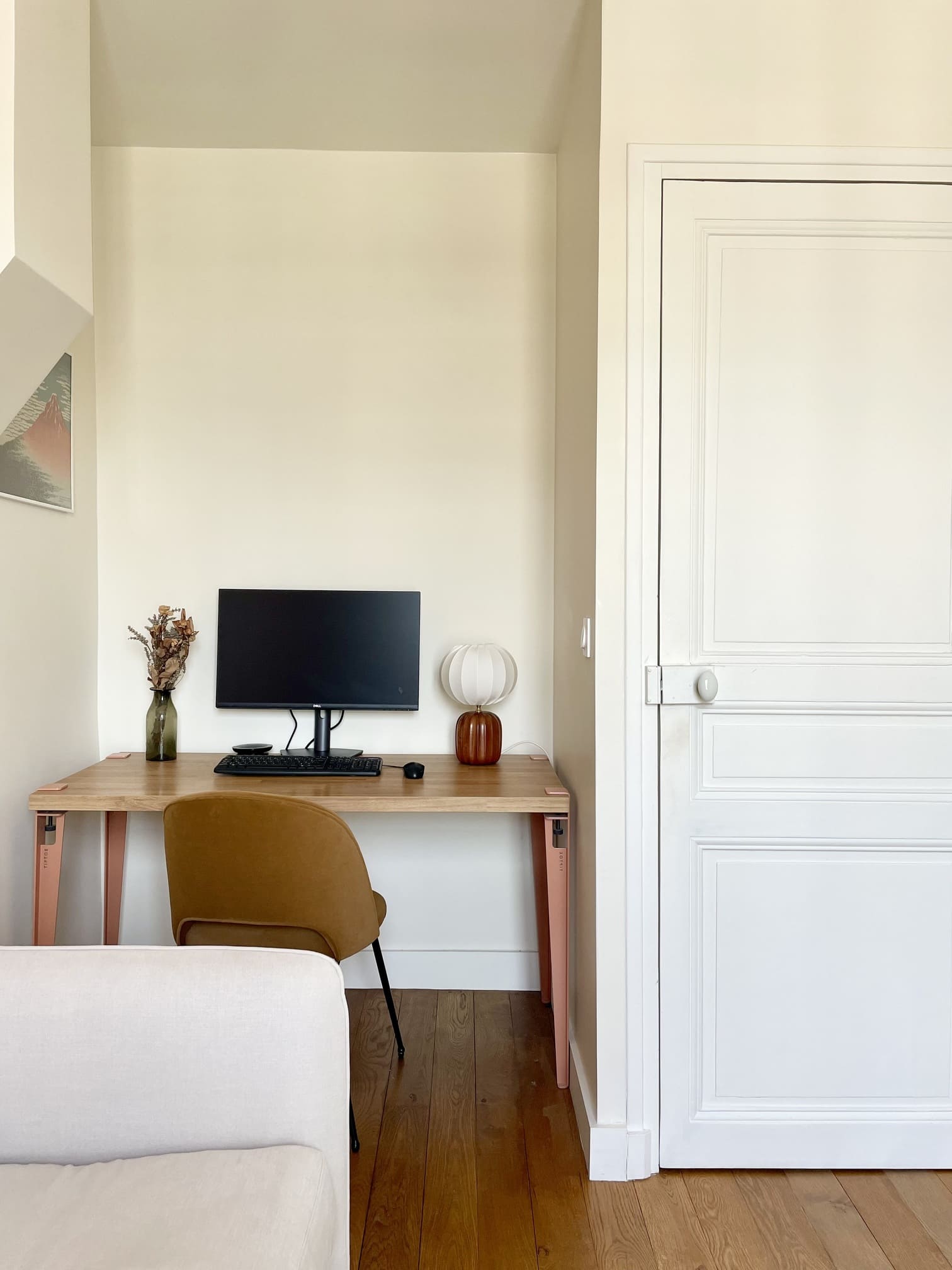 espace bureau dans chambre appartement Paris par Happy Pog Charlotte Gille espace bureau dans chambre appartement Paris par Happy Pog Charlotte Gille