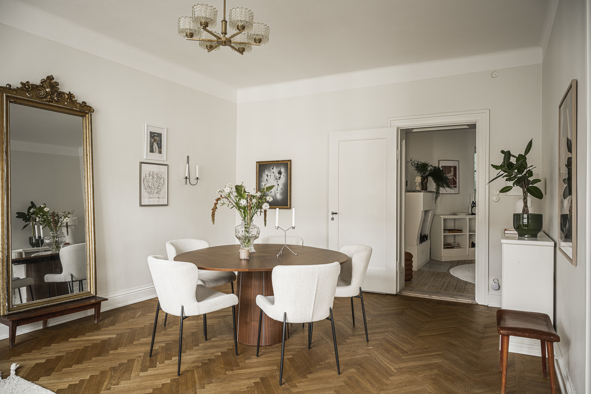 salle à manger appartement décoration classique chic et contemporaine salle à manger appartement décoration classique chic et contemporaine