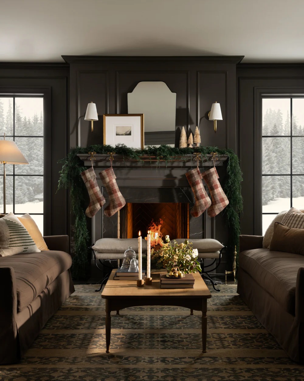 salon décoration Noël classique et sombre Studio McGee