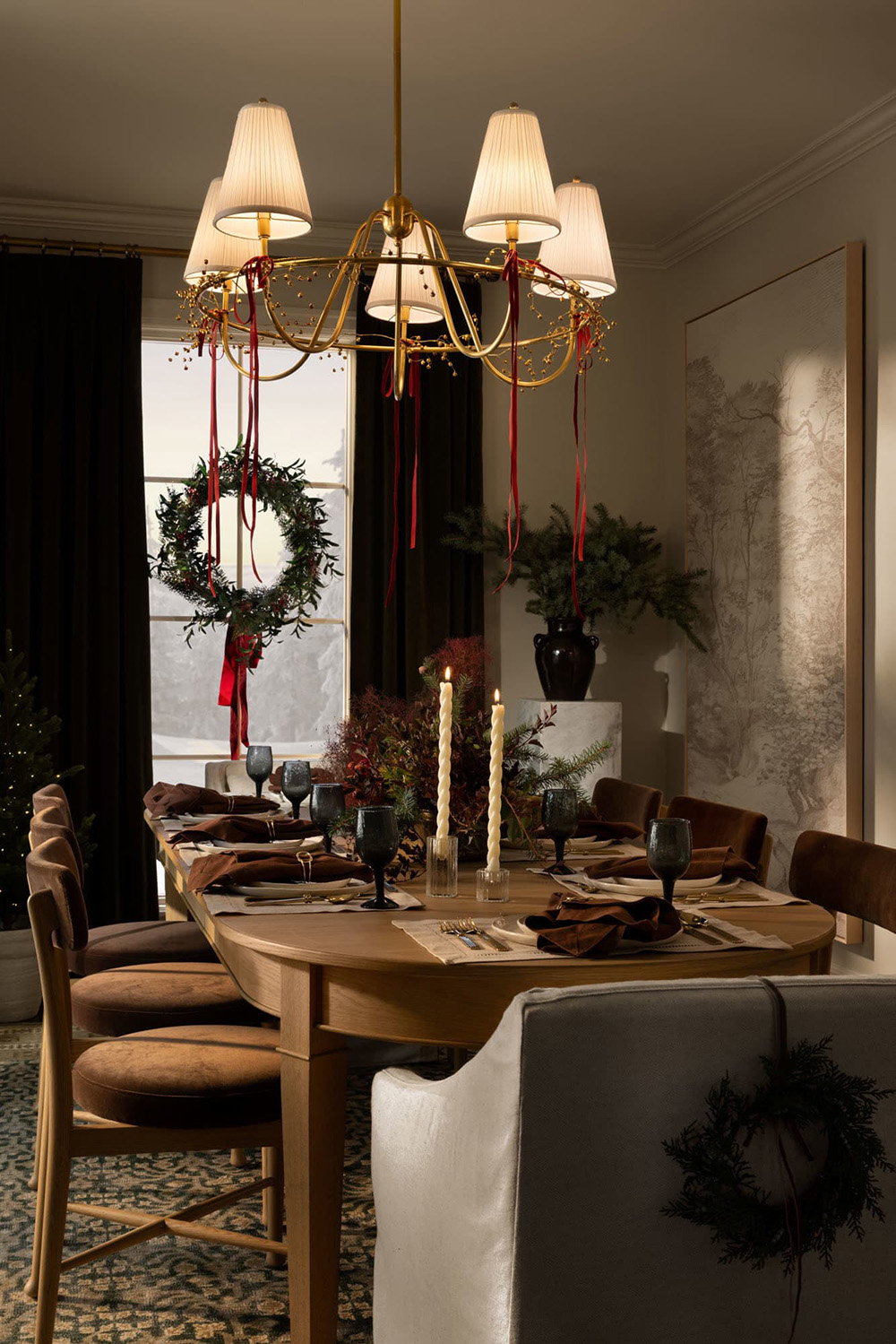 salon décoration Noël classique et sombre Studio McGee
