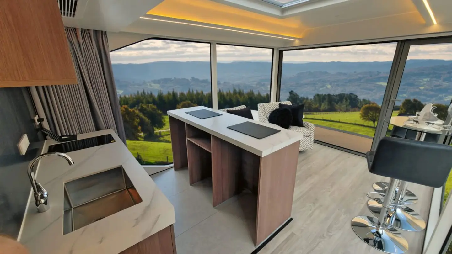 cuisine petite maison 38m2 lignes futuristes Massimo Modular