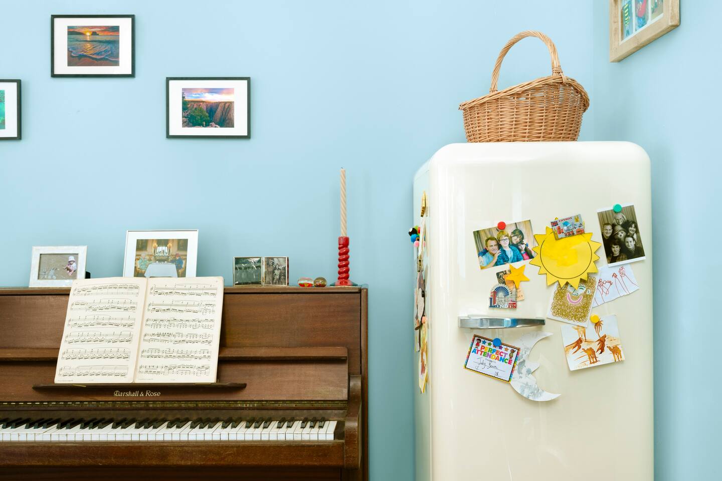 cuisine décoration colorée maison Airbnb ours Padington Londres