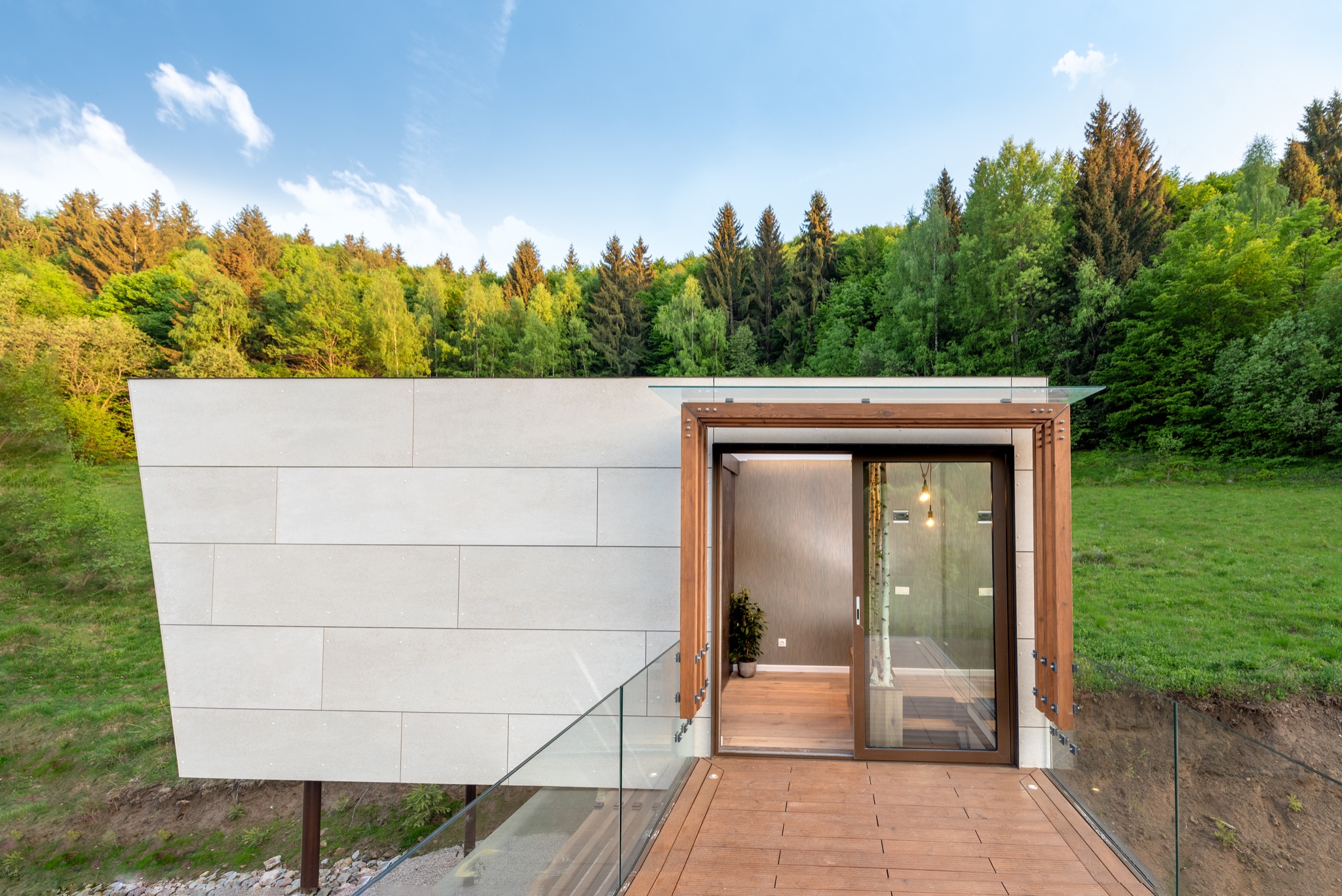 petite maison 35m2 sur deux niveaux préfabriquée Cabini petite maison 35m2 sur deux niveaux préfabriquée Cabini