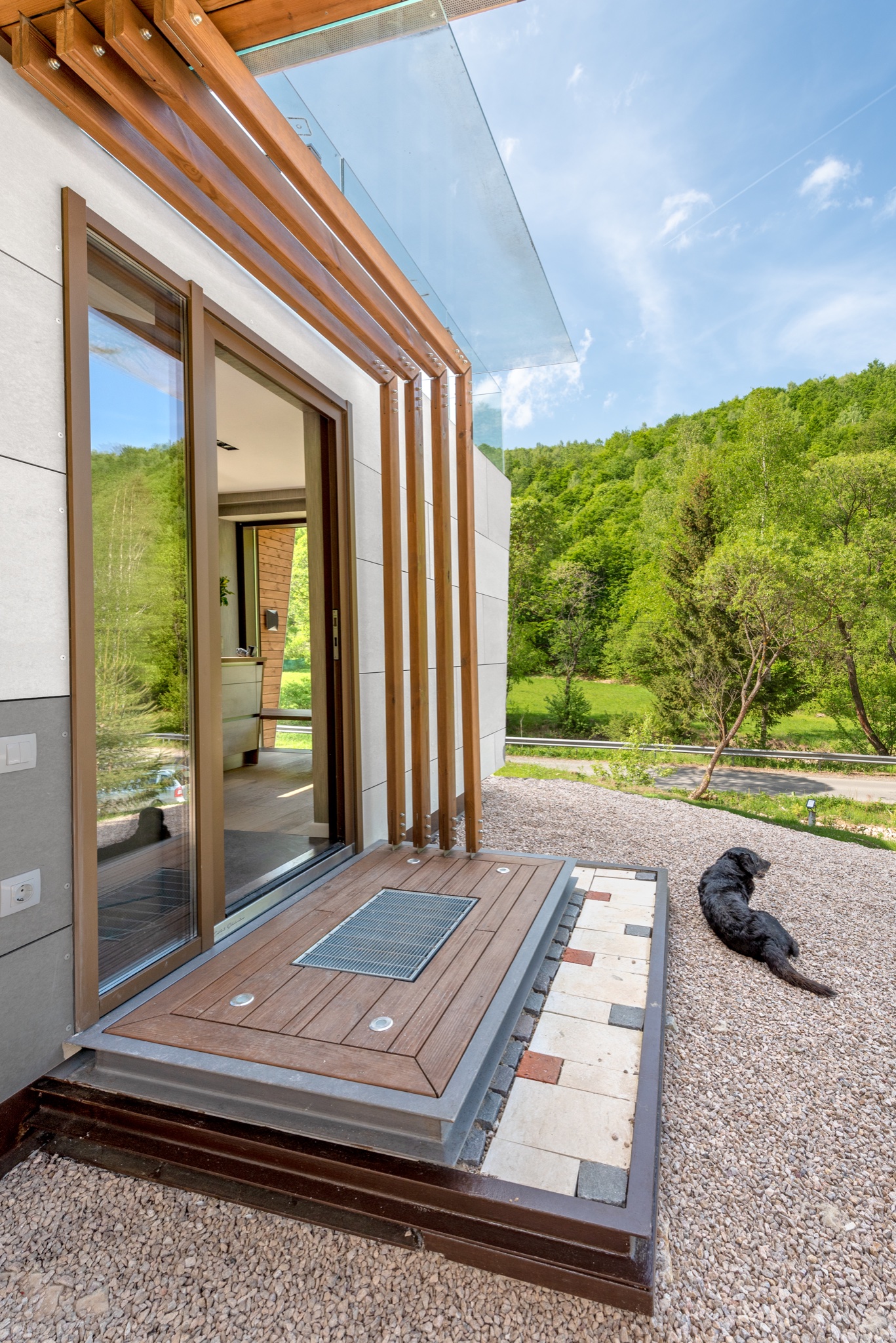 petite maison 35m2 sur deux niveaux préfabriquée Cabini petite maison 35m2 sur deux niveaux préfabriquée Cabini