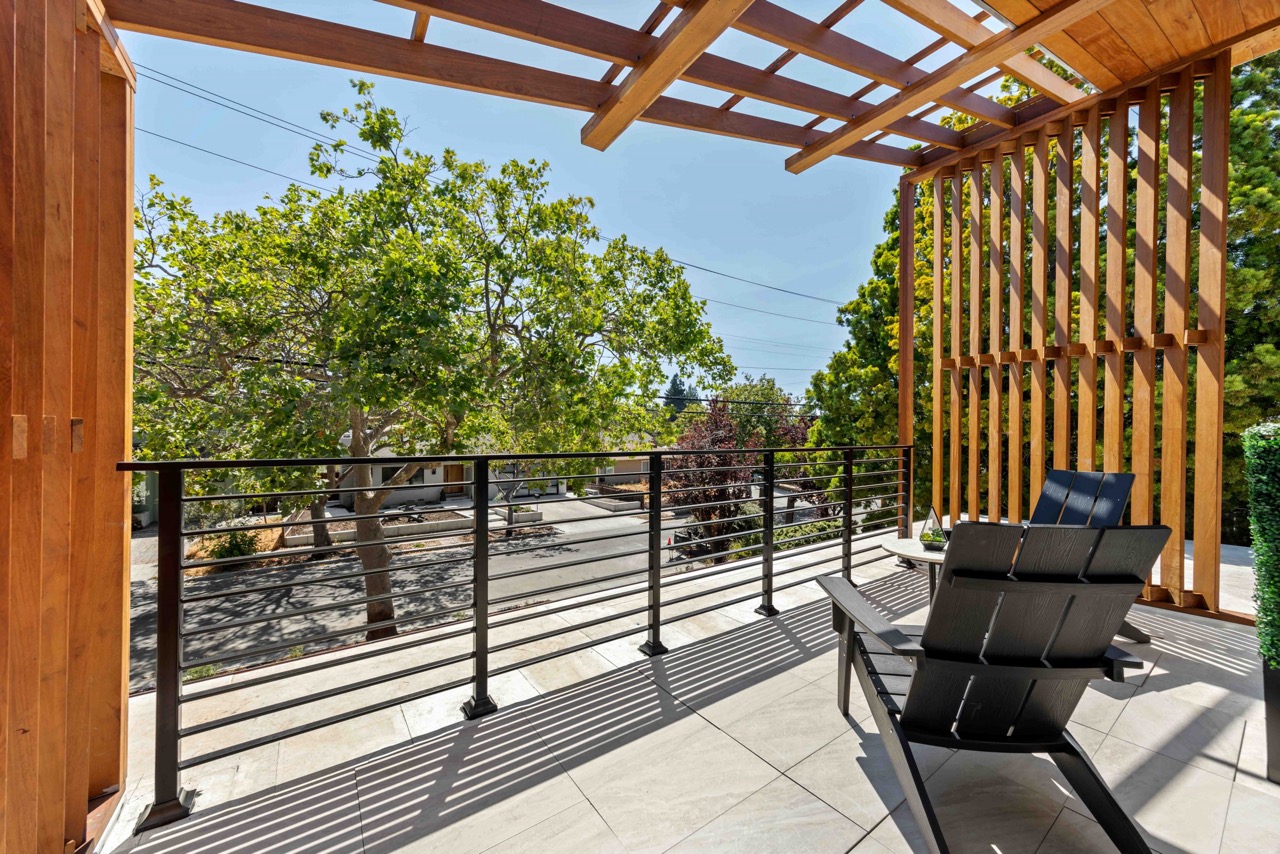 terrasse avec pergola bois maison SIDCO HOMES