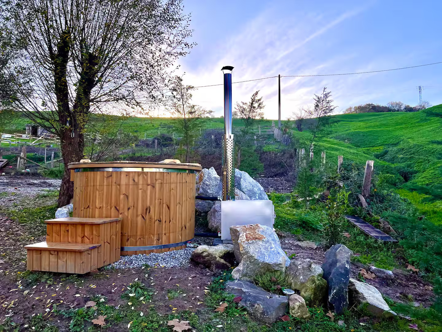 jacuzzi dans jardin petite maison A-Frame de 13m2 jacuzzi dans jardin petite maison A-Frame de 13m2