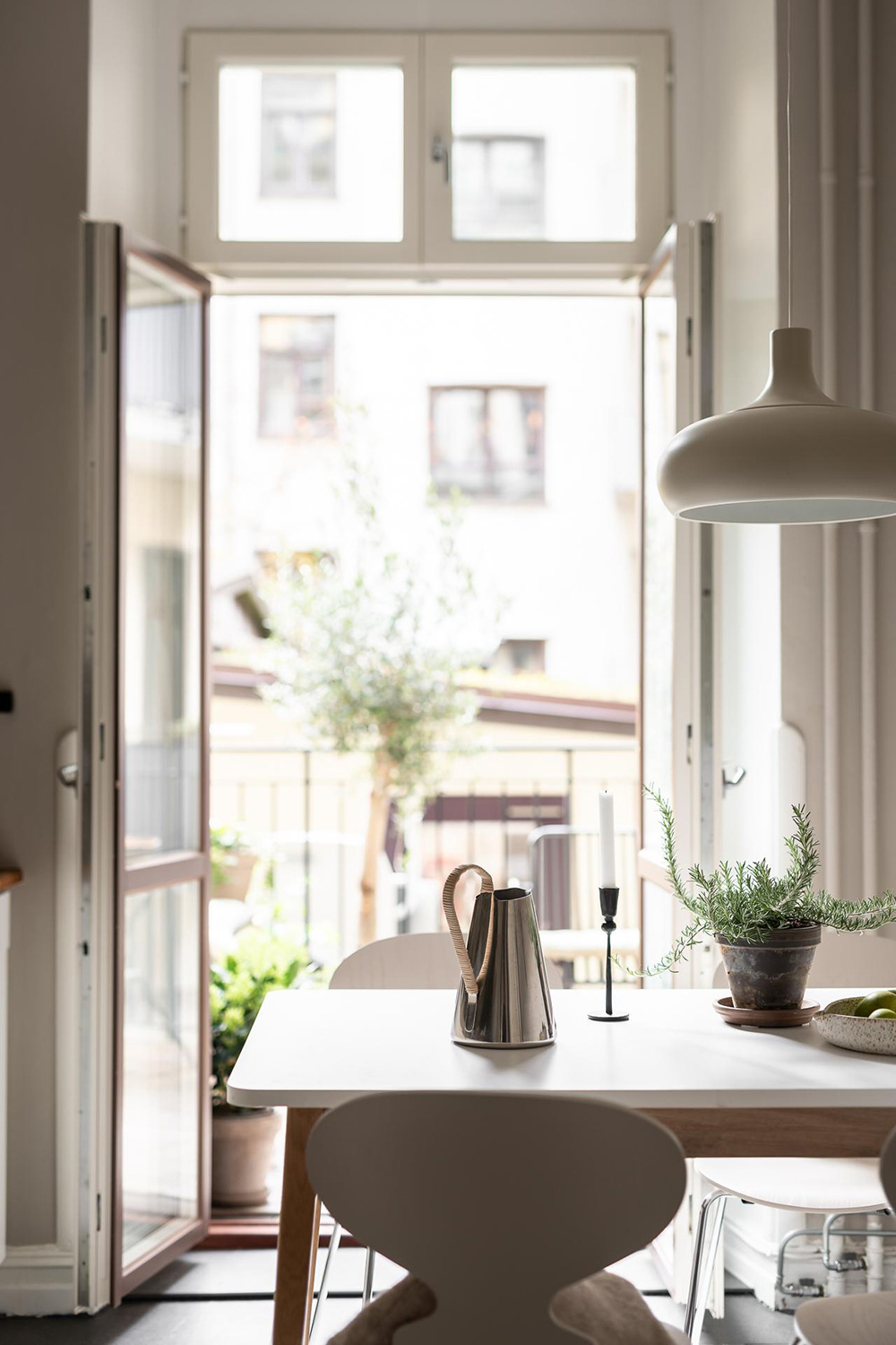cuisine studio 33m2 décoration beige