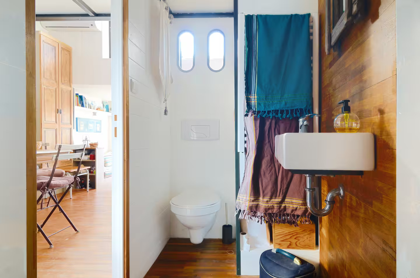 salle de bain maison de pêcheur rénovée Marseille salle de bain maison de pêcheur rénovée Marseille