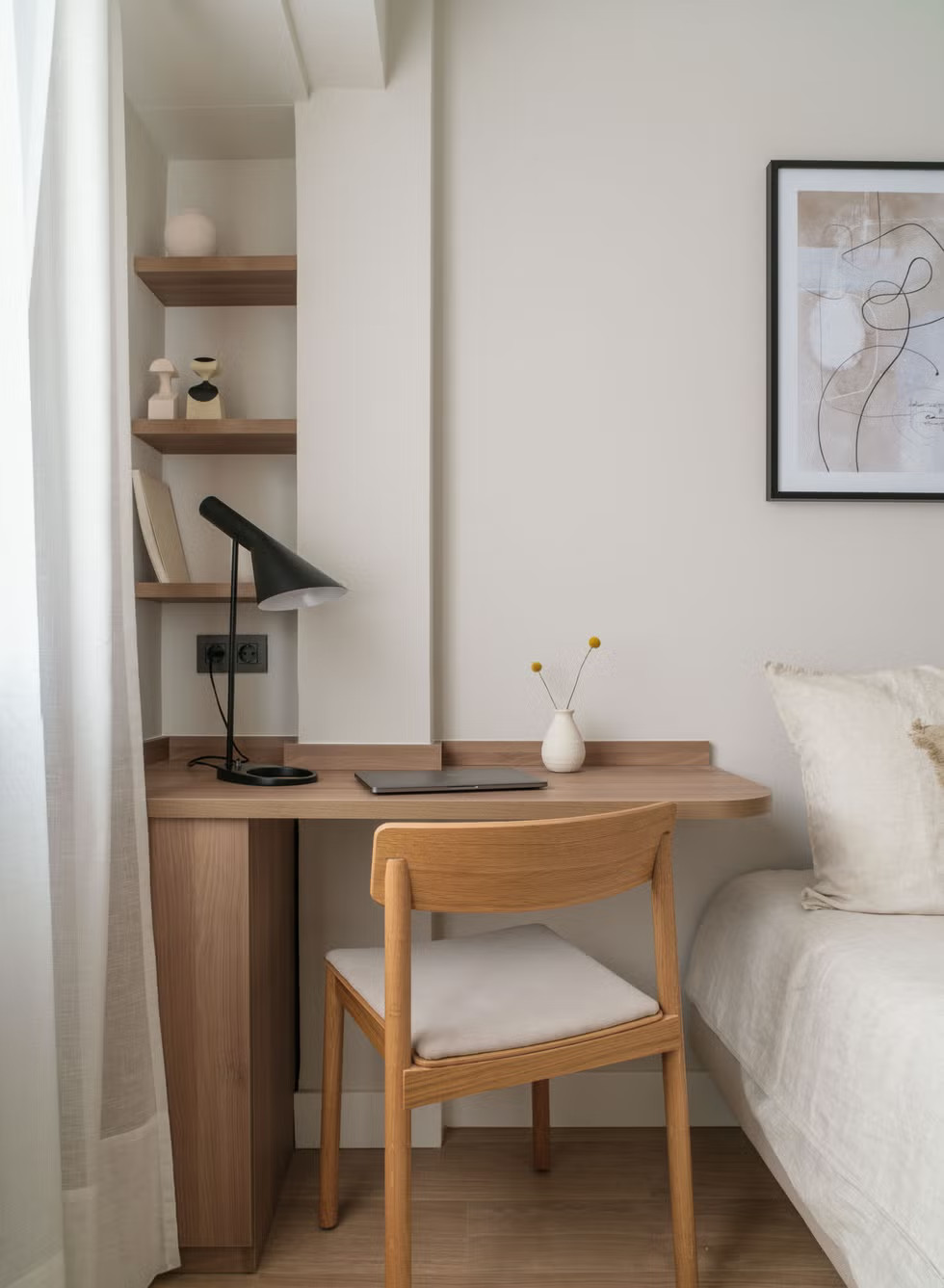 espace bureau dans chambre décoration contemporaine naturelle
