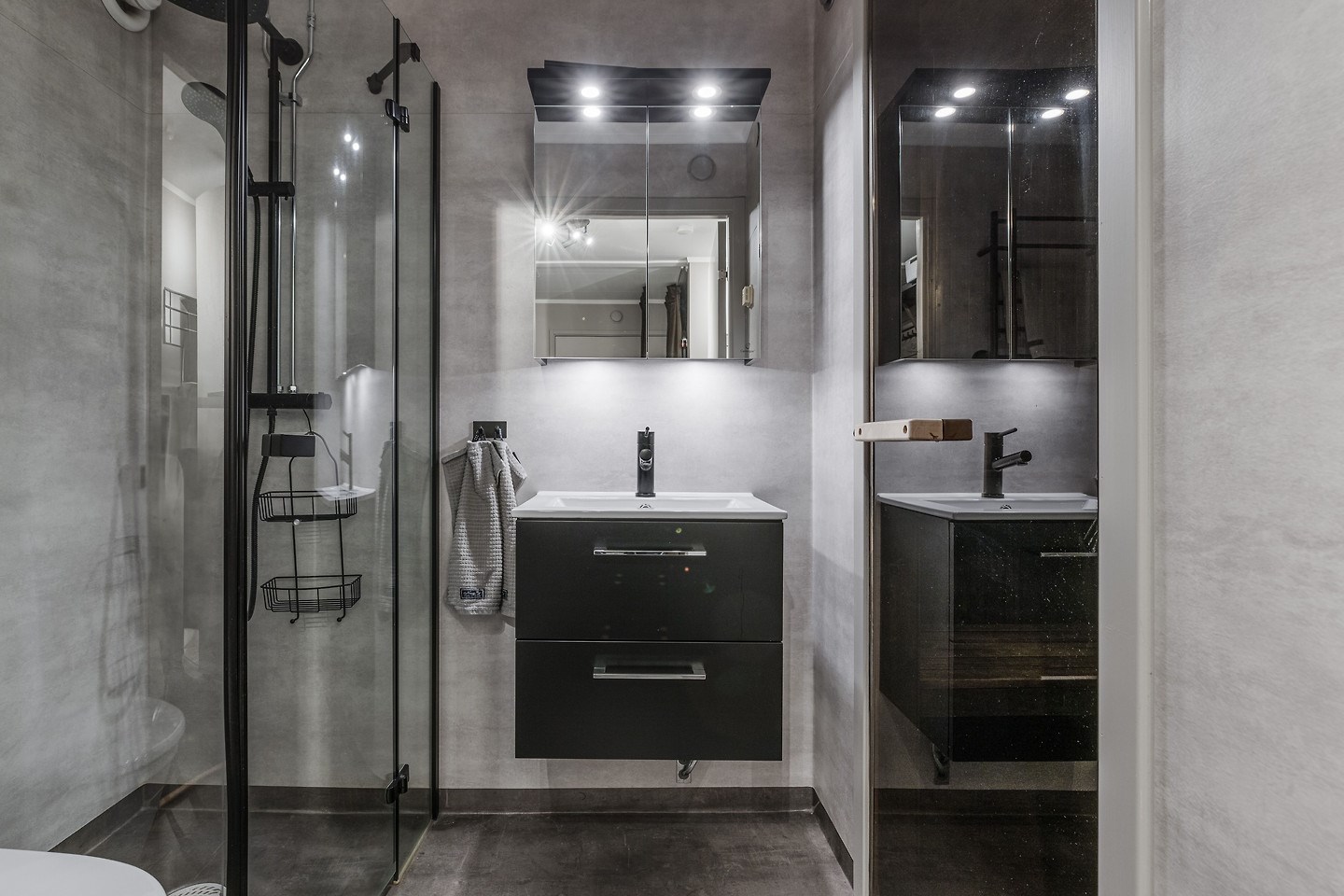 salle de bain design grise
