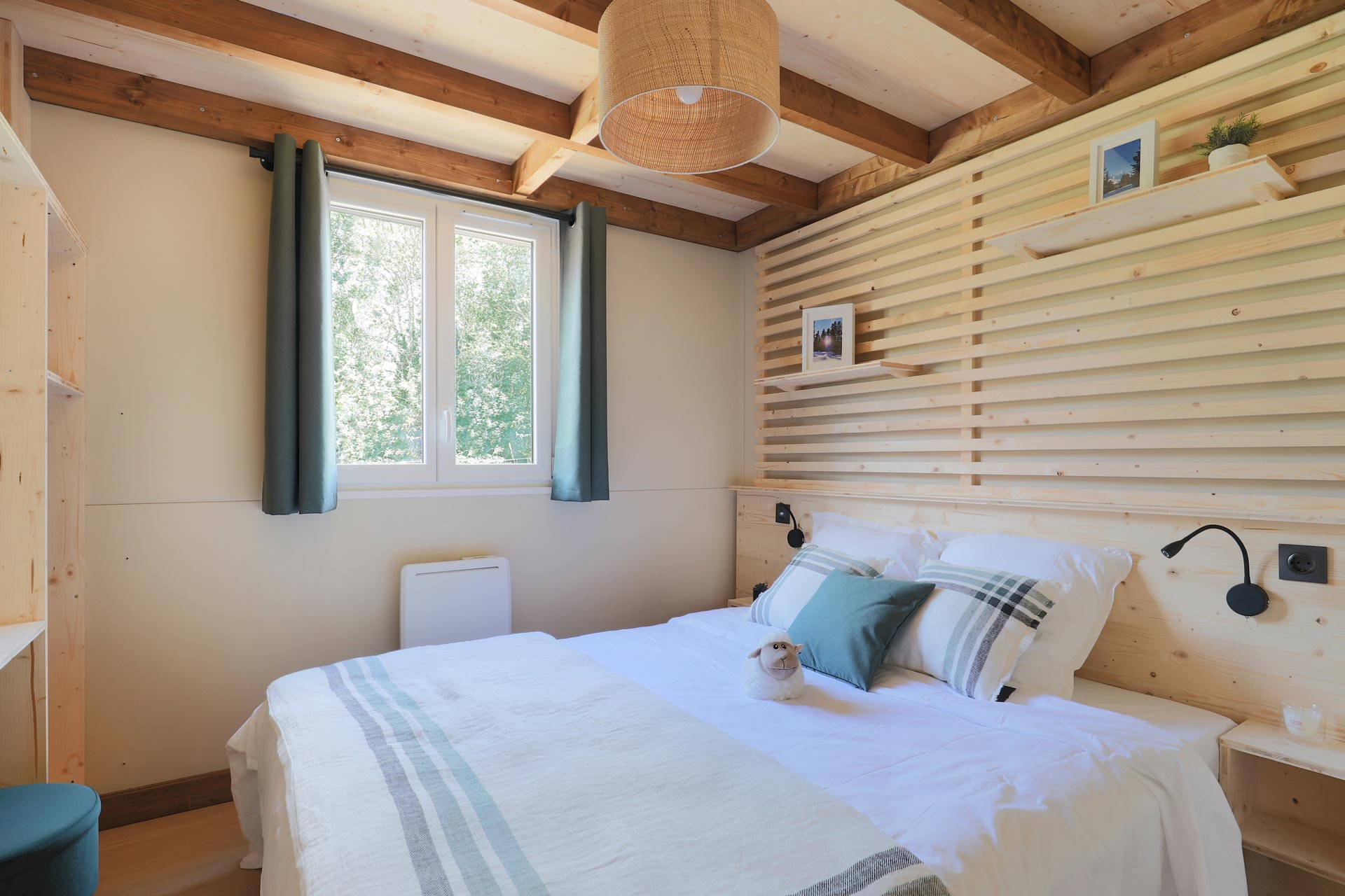 chambre principale petite maison française en bois 30m2 Northland Hekipia chambre principale petite maison française en bois 30m2 Northland Hekipia