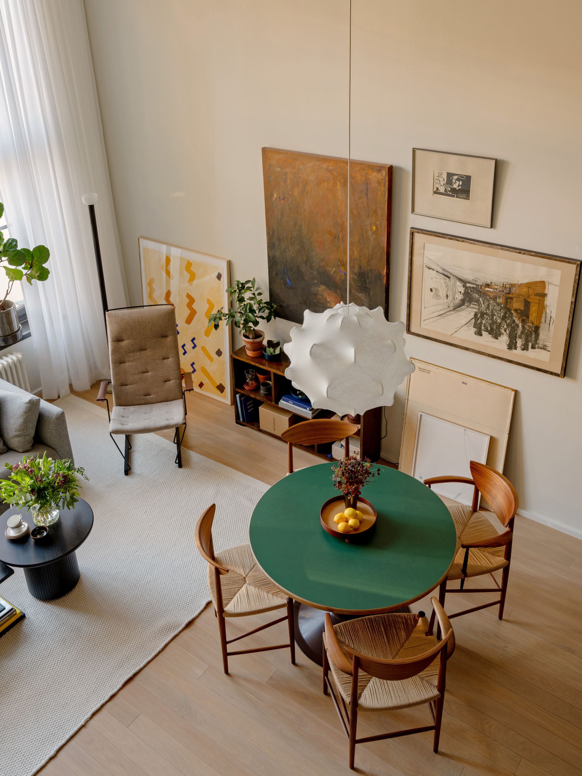 salon double hauteur appartement en duplex 67m2 décoration vintage style petit loft salon double hauteur appartement en duplex 67m2 décoration vintage style petit loft