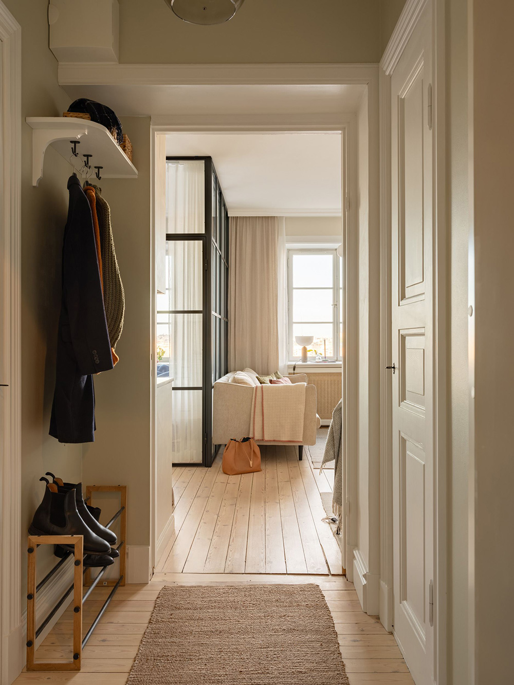 entrée studio 36m2 avec verrière pour chambre séparée