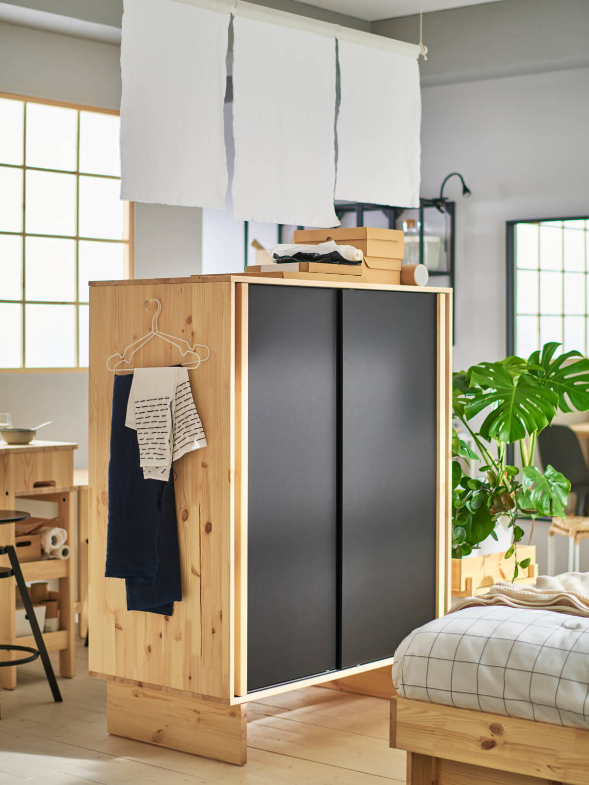 petite armoire dressing catalogue IKEA 2025