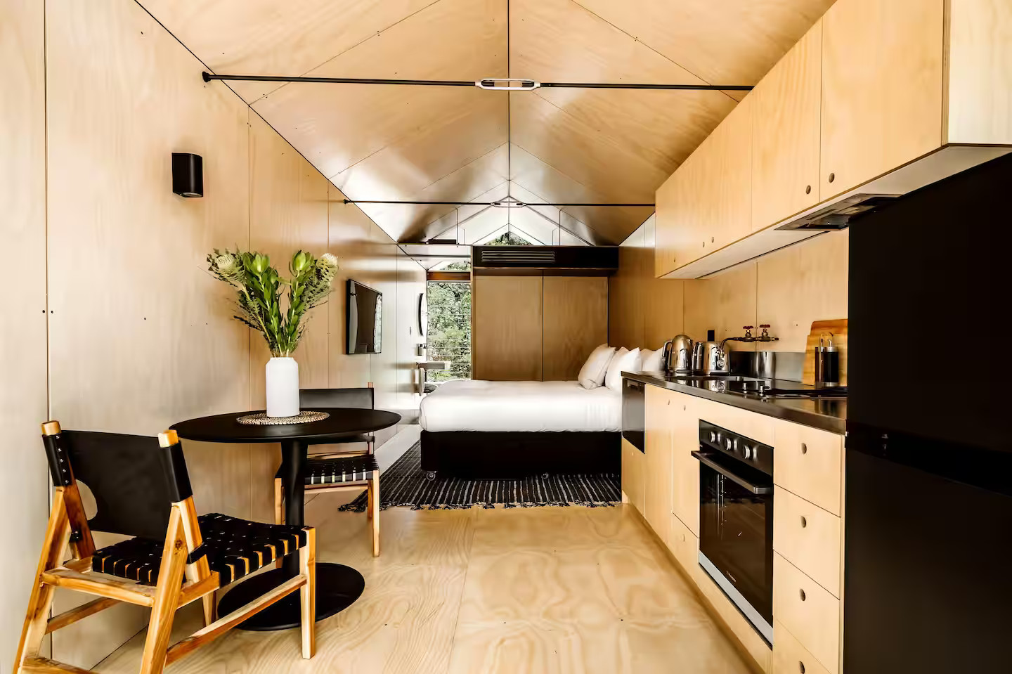 intérieur petite maison en bois The Hideaway intérieur petite maison en bois The Hideaway