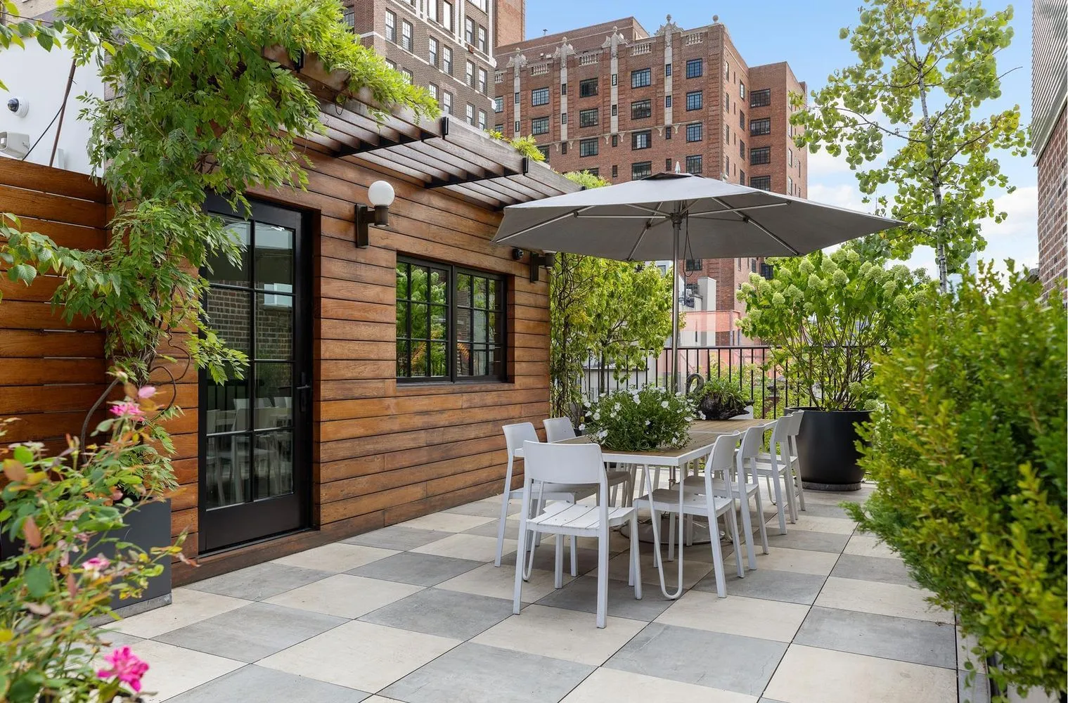 terrasse maison de ville New York décoration contemporaine
