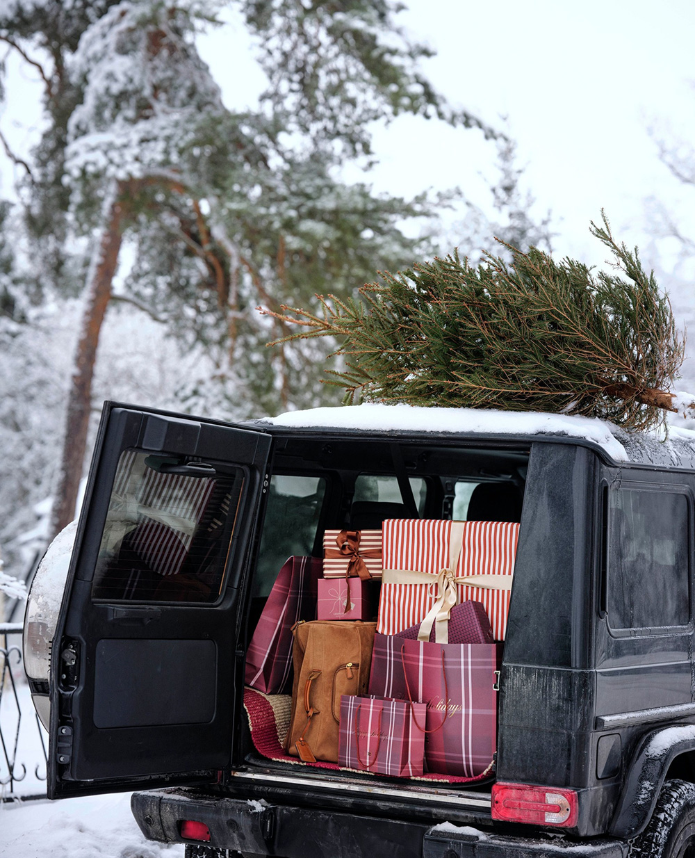 voiture avec paquets cadeaux Lexington
