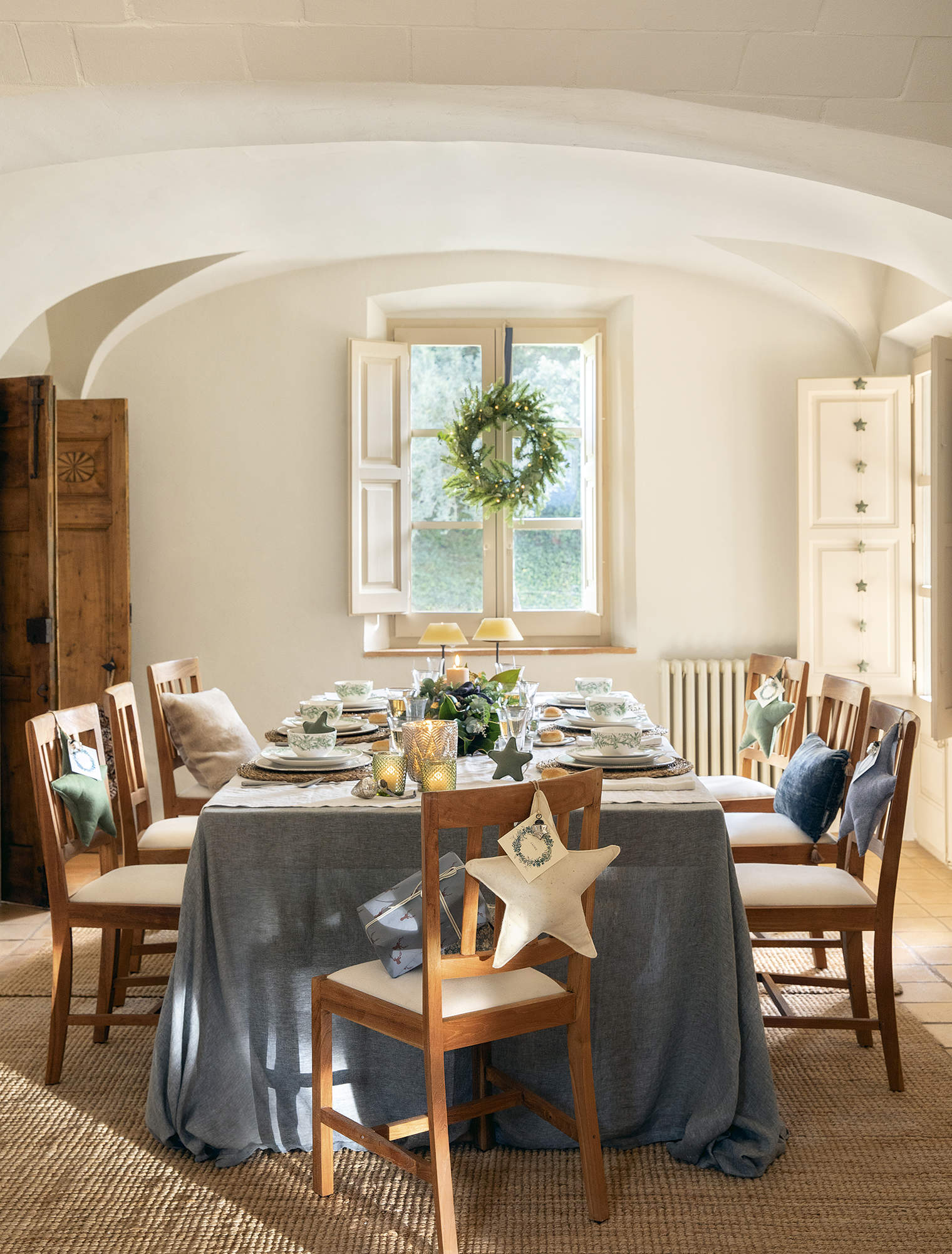 salle à manger avec décoration Noël