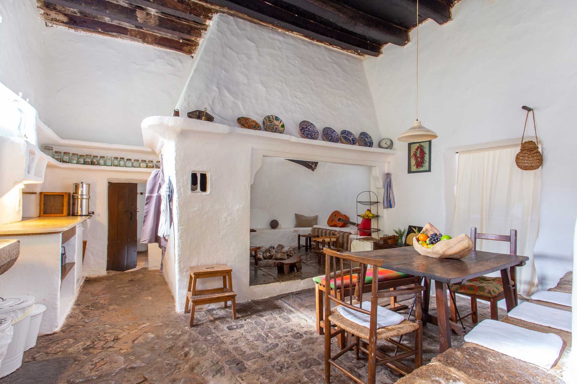 cuisine avec cheminée maison Majorque San Rullan